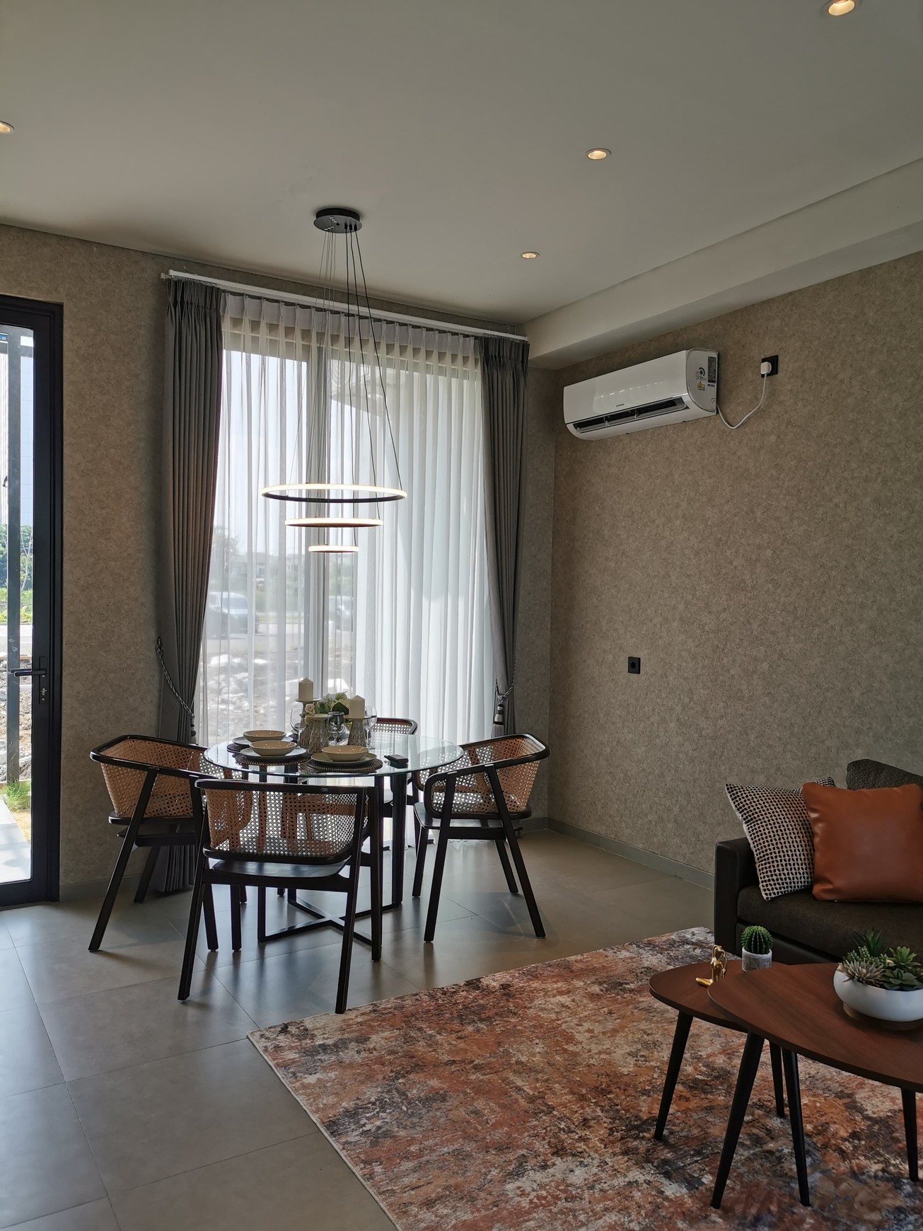Rumah 2 Lantai 700Jt-an Di Wonorejo Surabaya