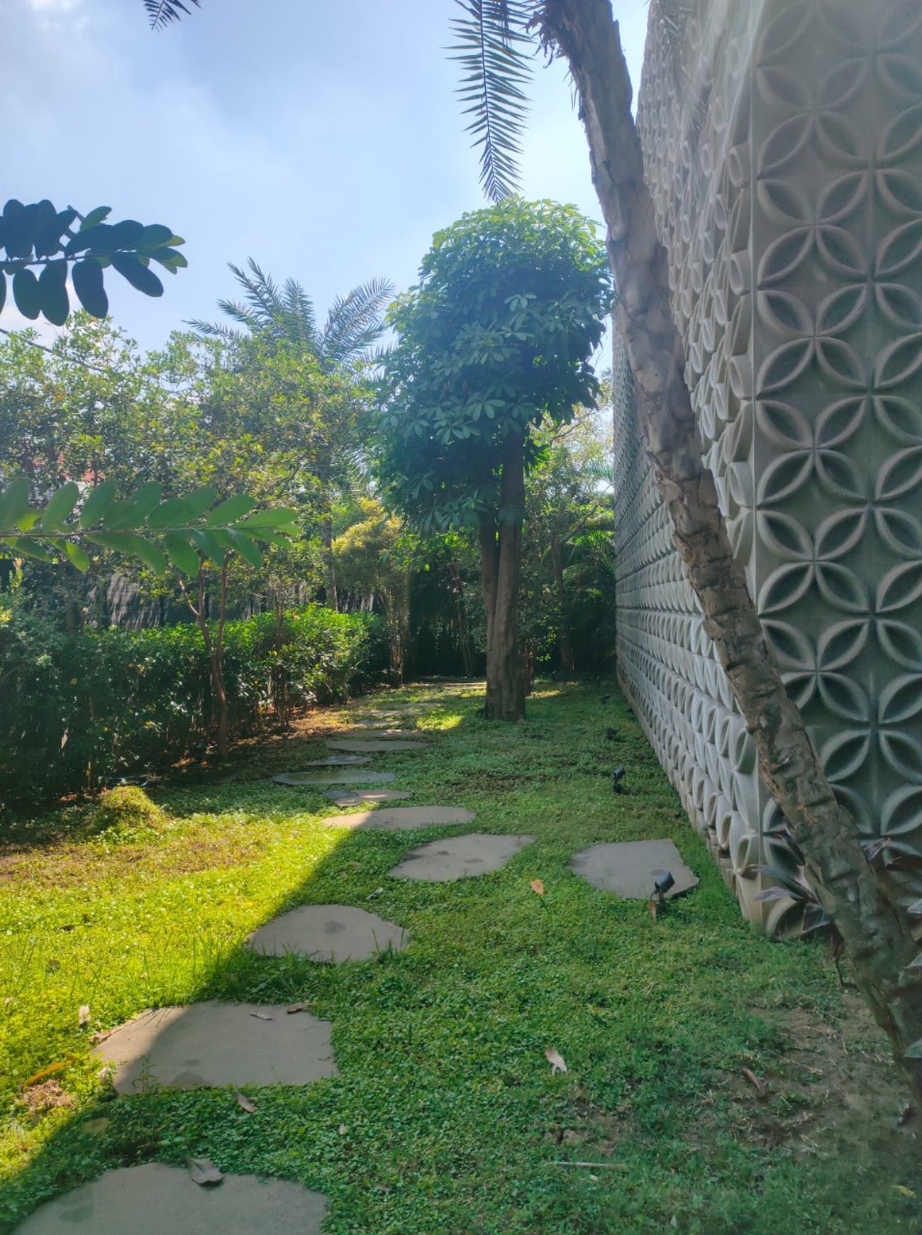 BEST PRICE!!! Rumah Mewah HOOK Di Dukuh Kupang
