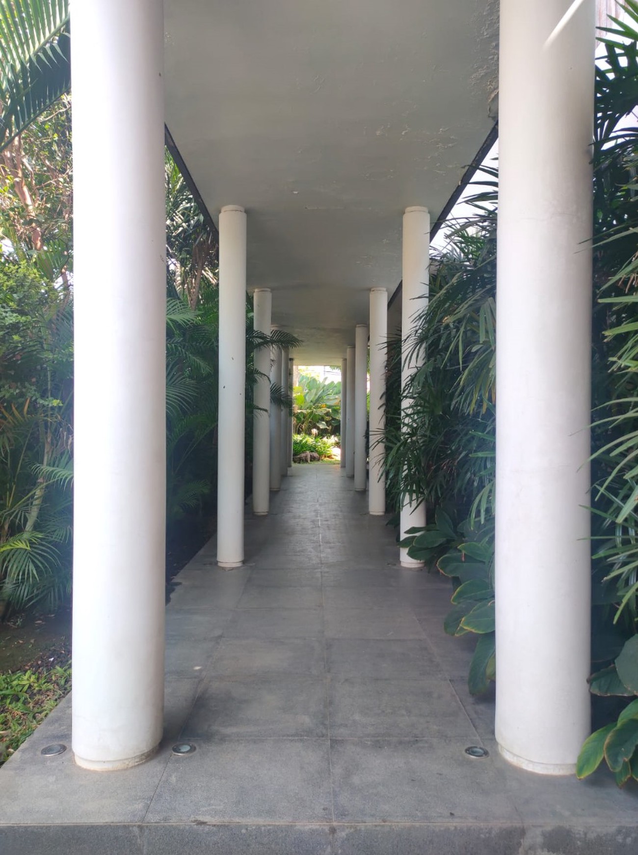 BEST PRICE!!! Rumah Mewah HOOK Di Dukuh Kupang