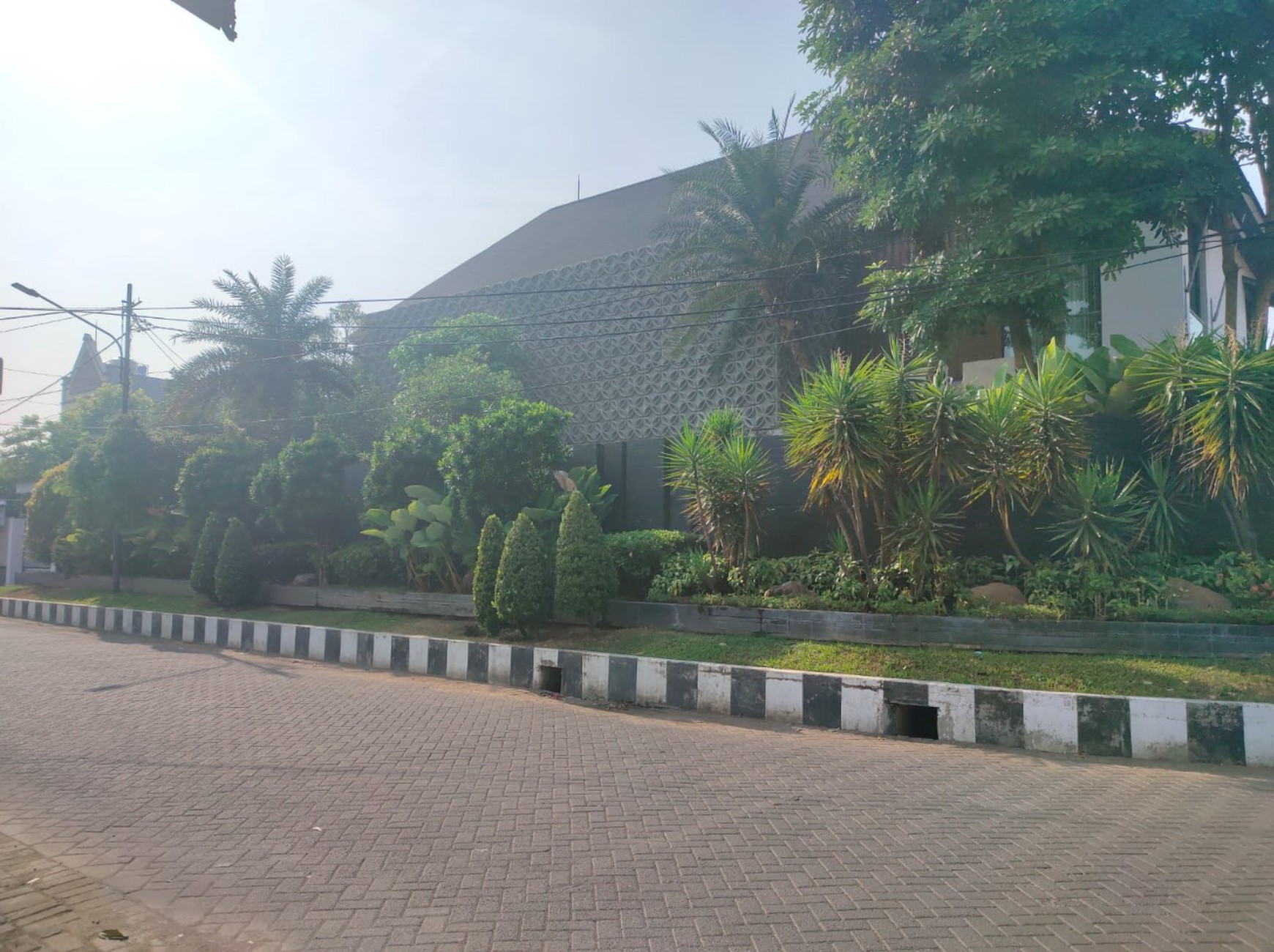 BEST PRICE!!! Rumah Mewah HOOK Di Dukuh Kupang
