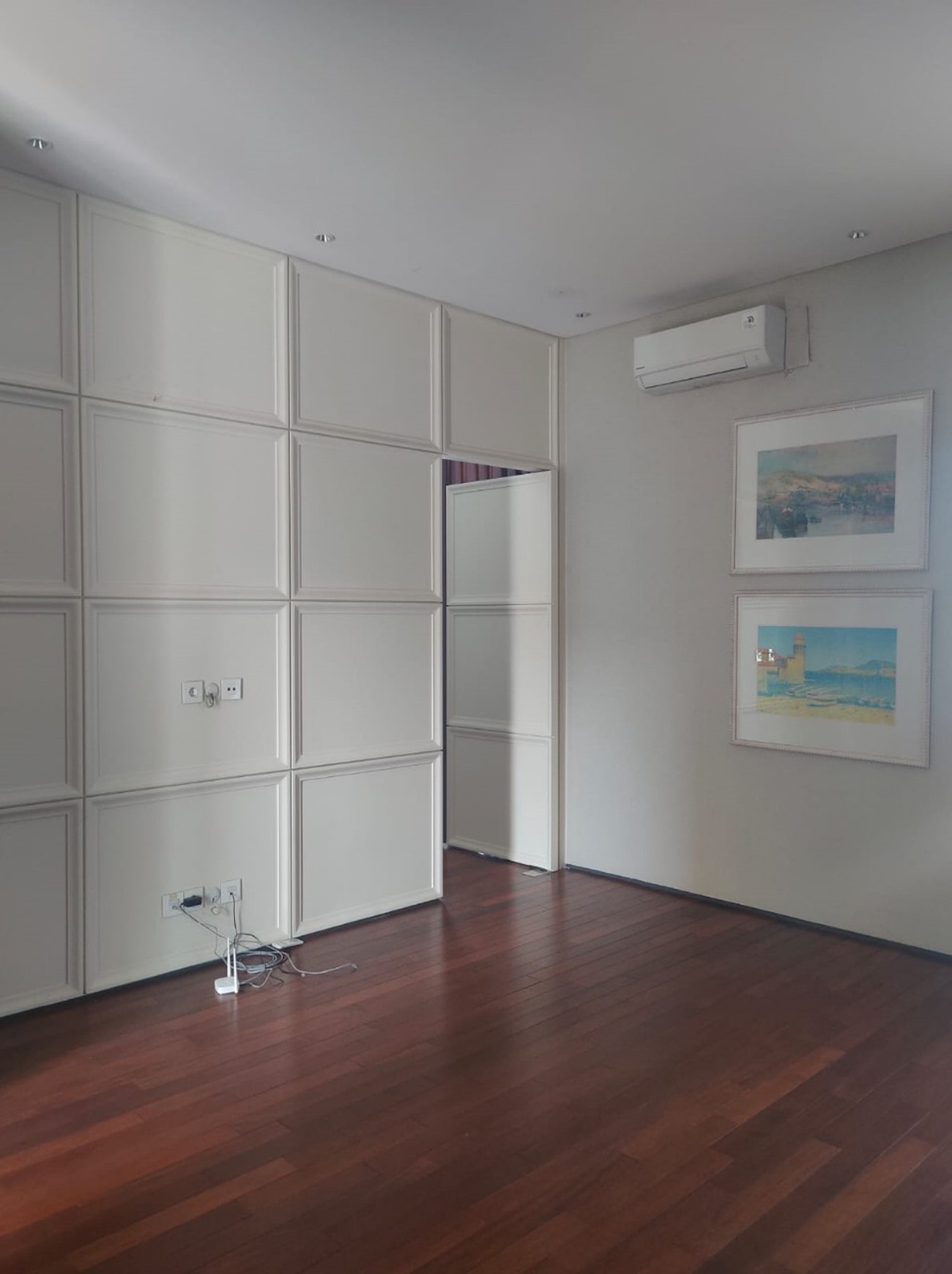 BEST PRICE!!! Rumah Mewah HOOK Di Dukuh Kupang