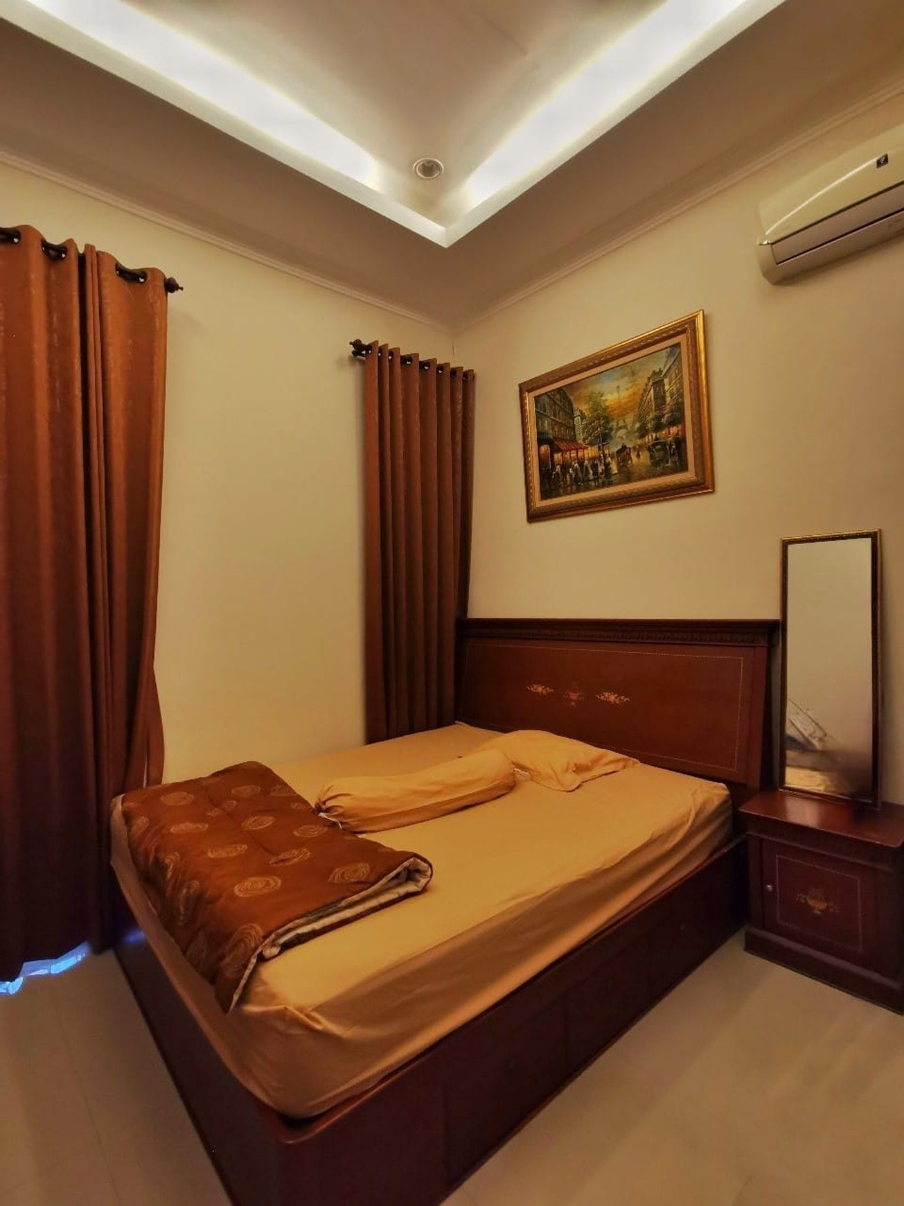 RUMAH 2 LANTAI LOKASI STRATEGIS KEDUNG BARUK, RUNGKUT SURABAYA