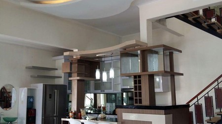 Dijual Rumah Mewah di Jl. Swatantra, JatiRasa, Jatiasih, Kota Bekasi