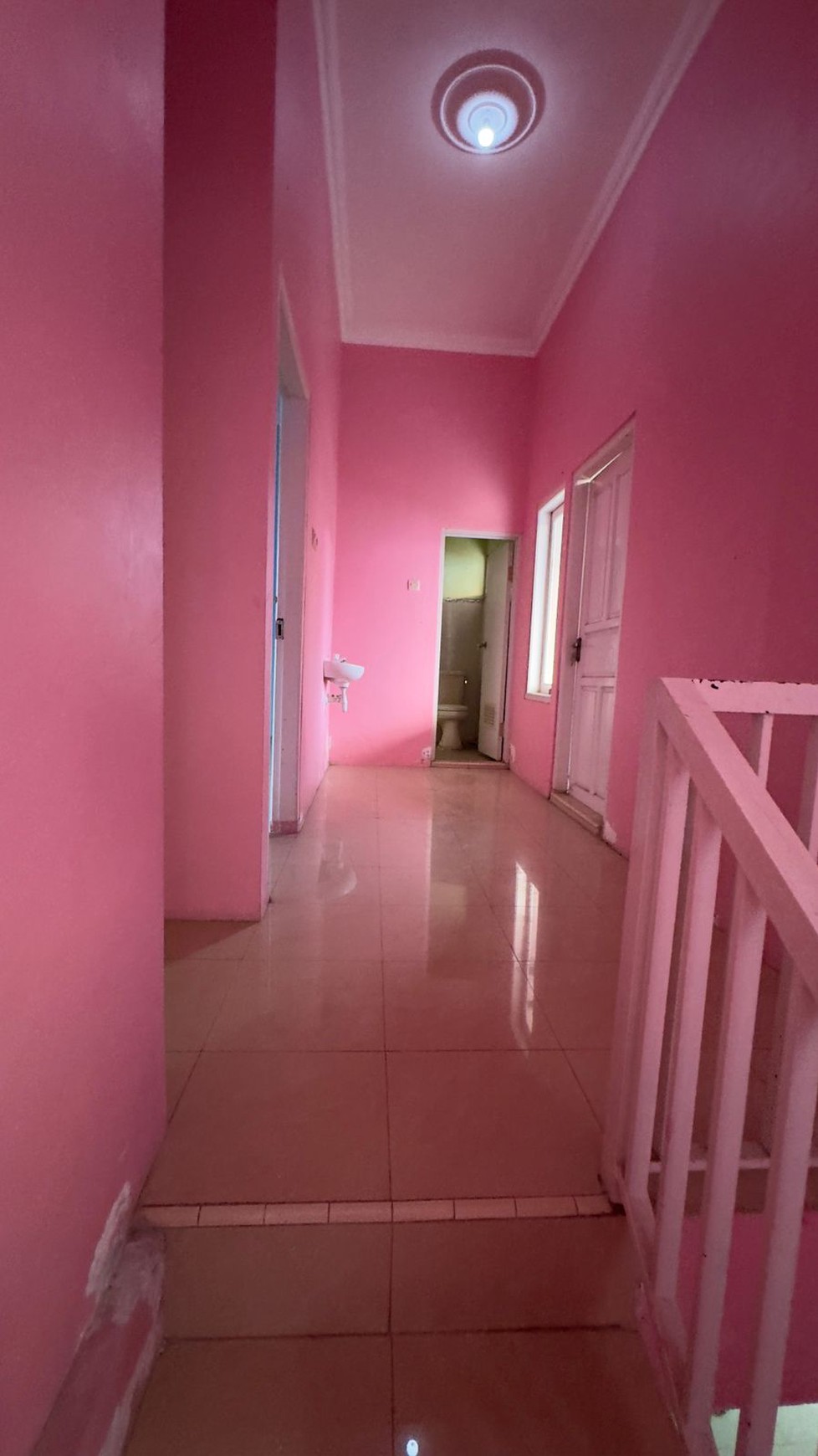 Rumah Idaman 2 Lantai di Pesona Wahidin Regency, Gresik