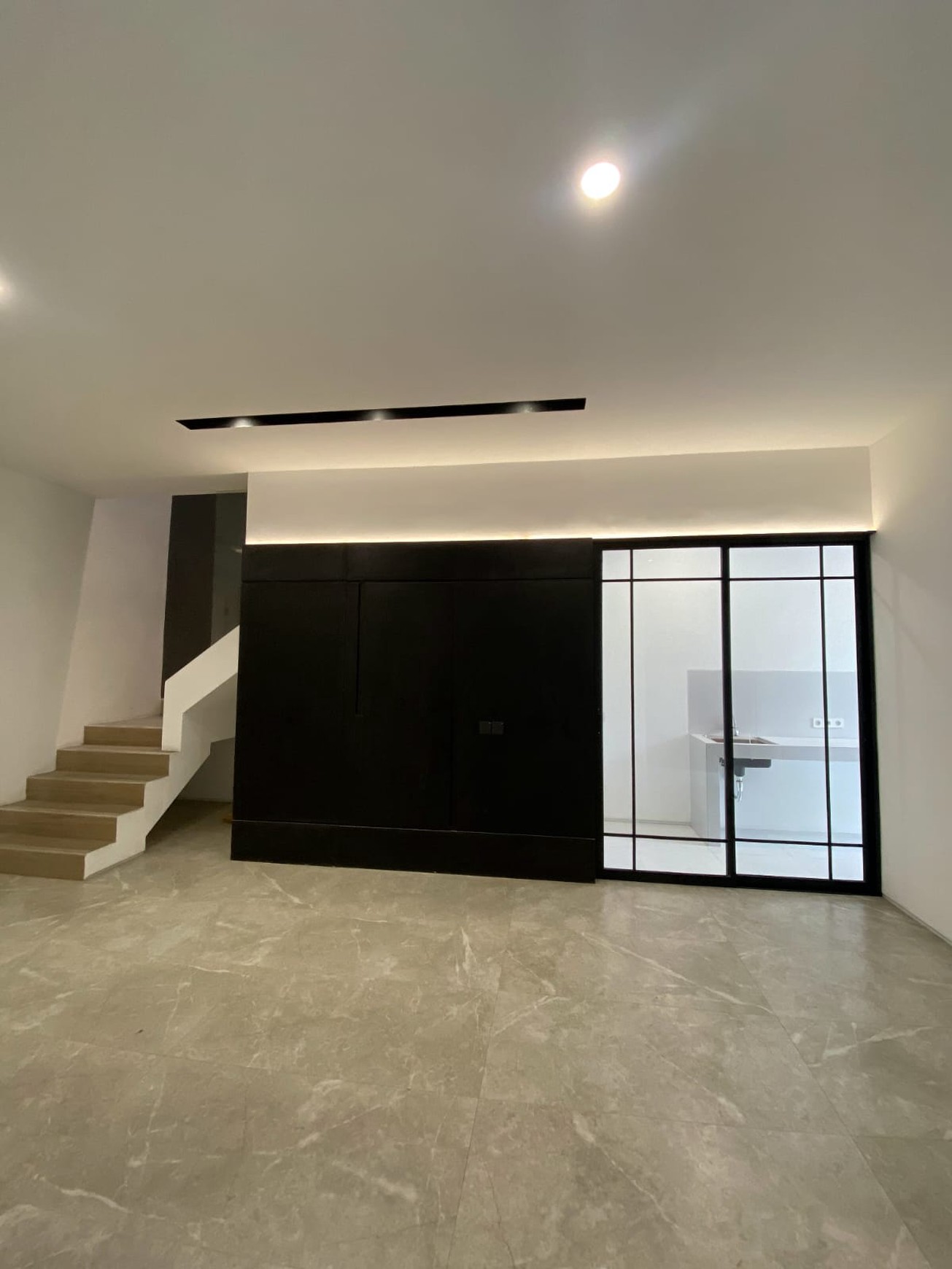 3 Unit JEJER Rumah Siap Huni 2 Lantai SHM, Kutisari Surabaya