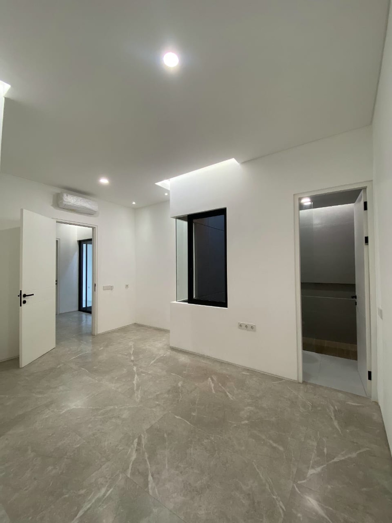 3 Unit JEJER Rumah Siap Huni 2 Lantai SHM, Kutisari Surabaya