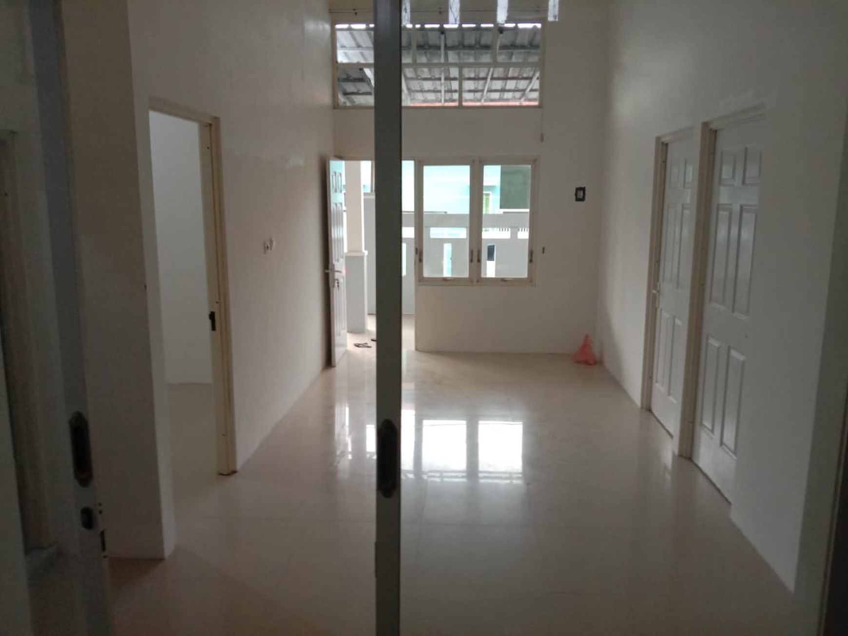 Rumah Murah 4 Kamar Tidur Bonus Pagar & AC, di Waru Sidoarjo