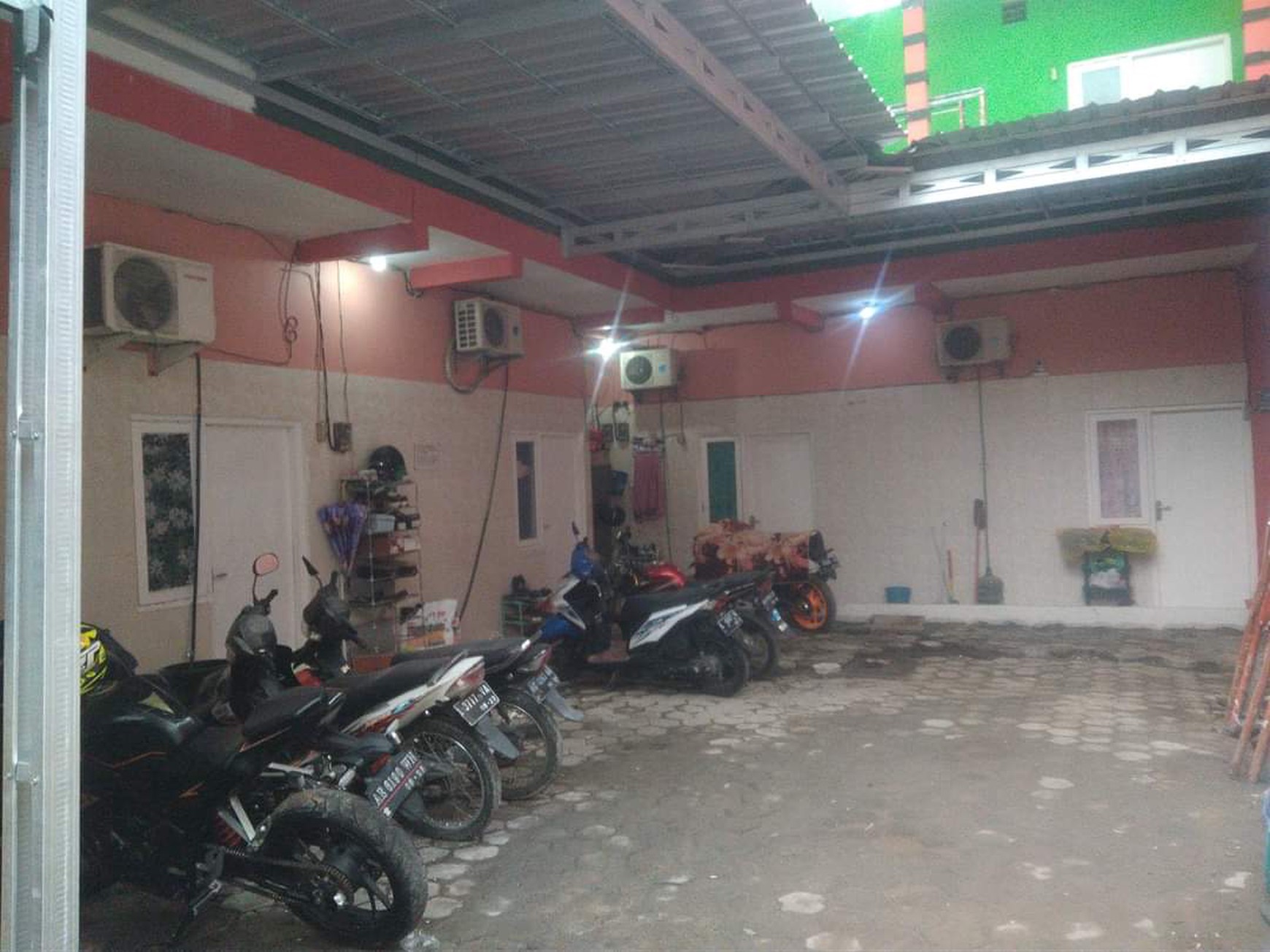 Dijual rumah kost di Surabaya Selatan