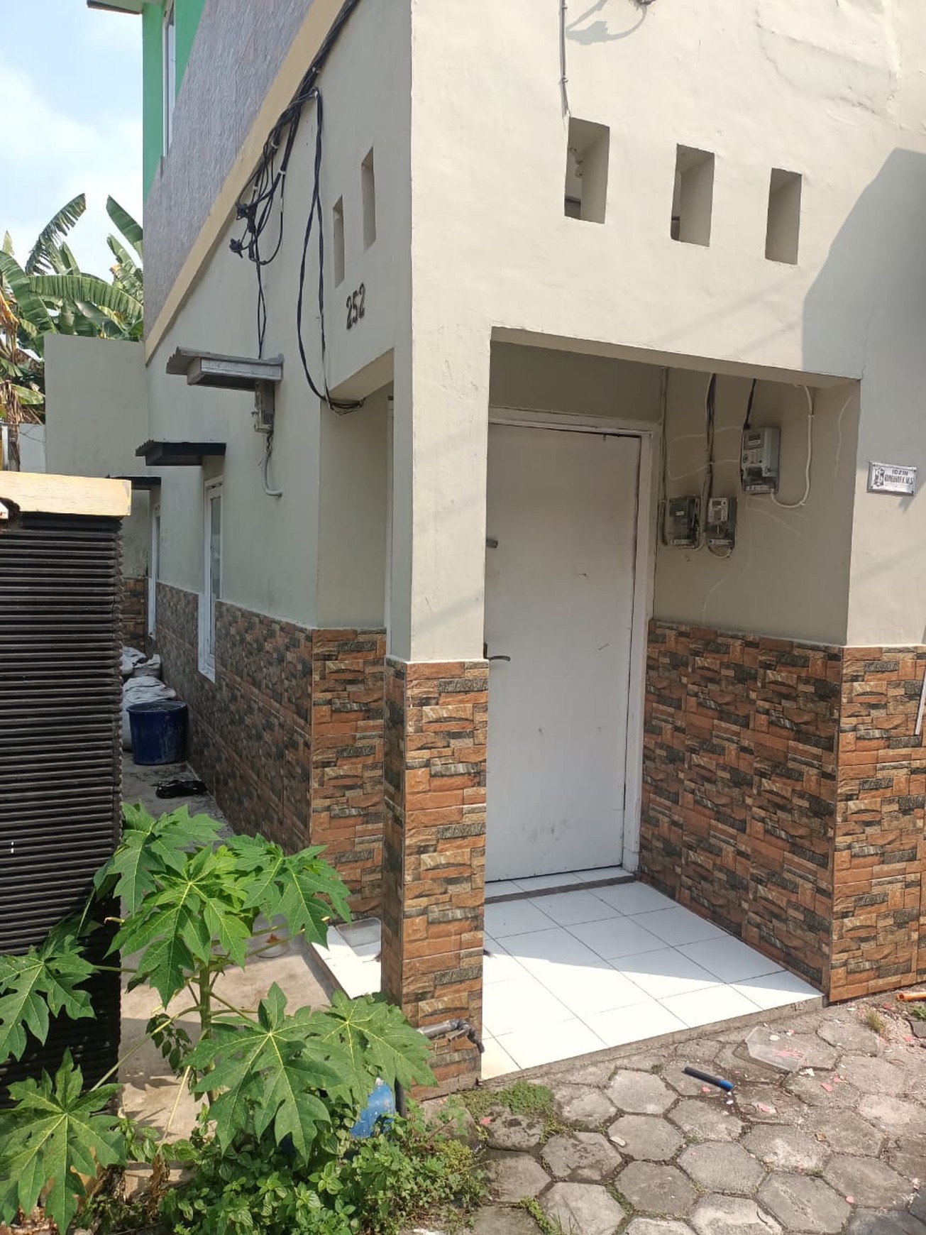 Dijual rumah kost murah di surabaya