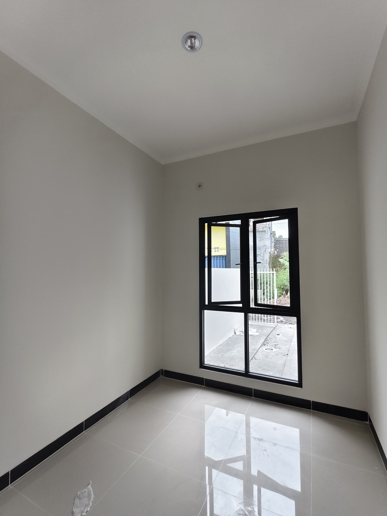 Dijual Rumah 500 Jutaan Siap Huni Di Medokan Ayu, Surabaya Timur