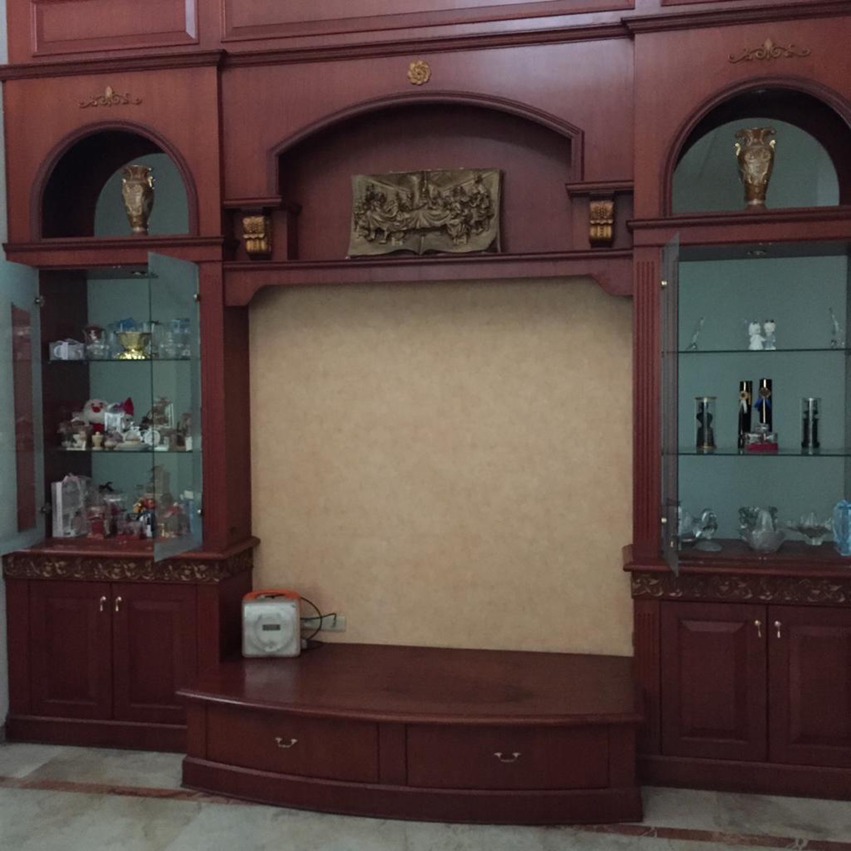 Rumah Luas 2½ Lantai dengan Bonus Spesial di Araya