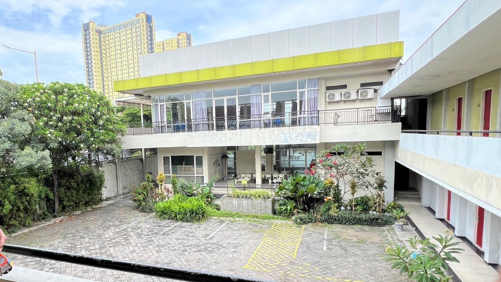 Cassa Hotel Surabaya Timur Dijual - Investasi Menguntungkan di Jalur Emas MERR