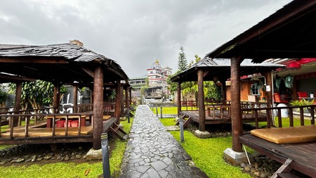 Restoran Cantik Family-Friendly Di Jl. Raya Puncak , 10 Menit ke Taman Safari Cisarua