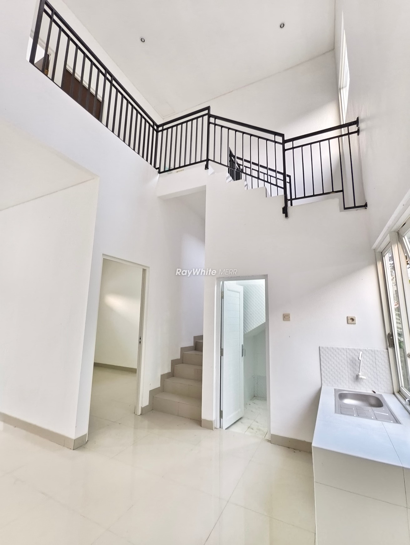 Rumah Dijual Gading Indah Surabaya - Harga Rp 890 Juta
