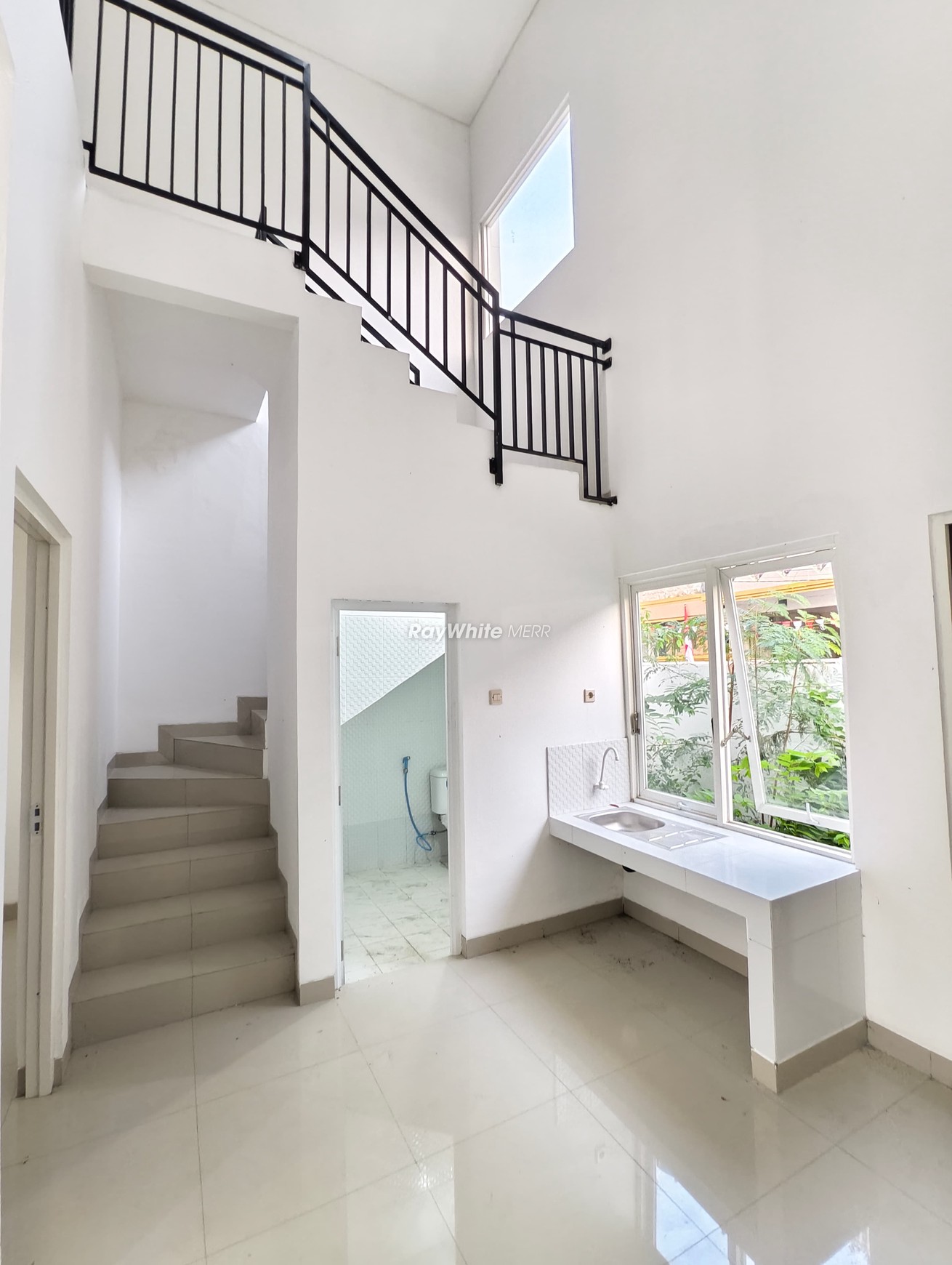 Rumah Dijual Gading Indah Surabaya - Harga Rp 890 Juta