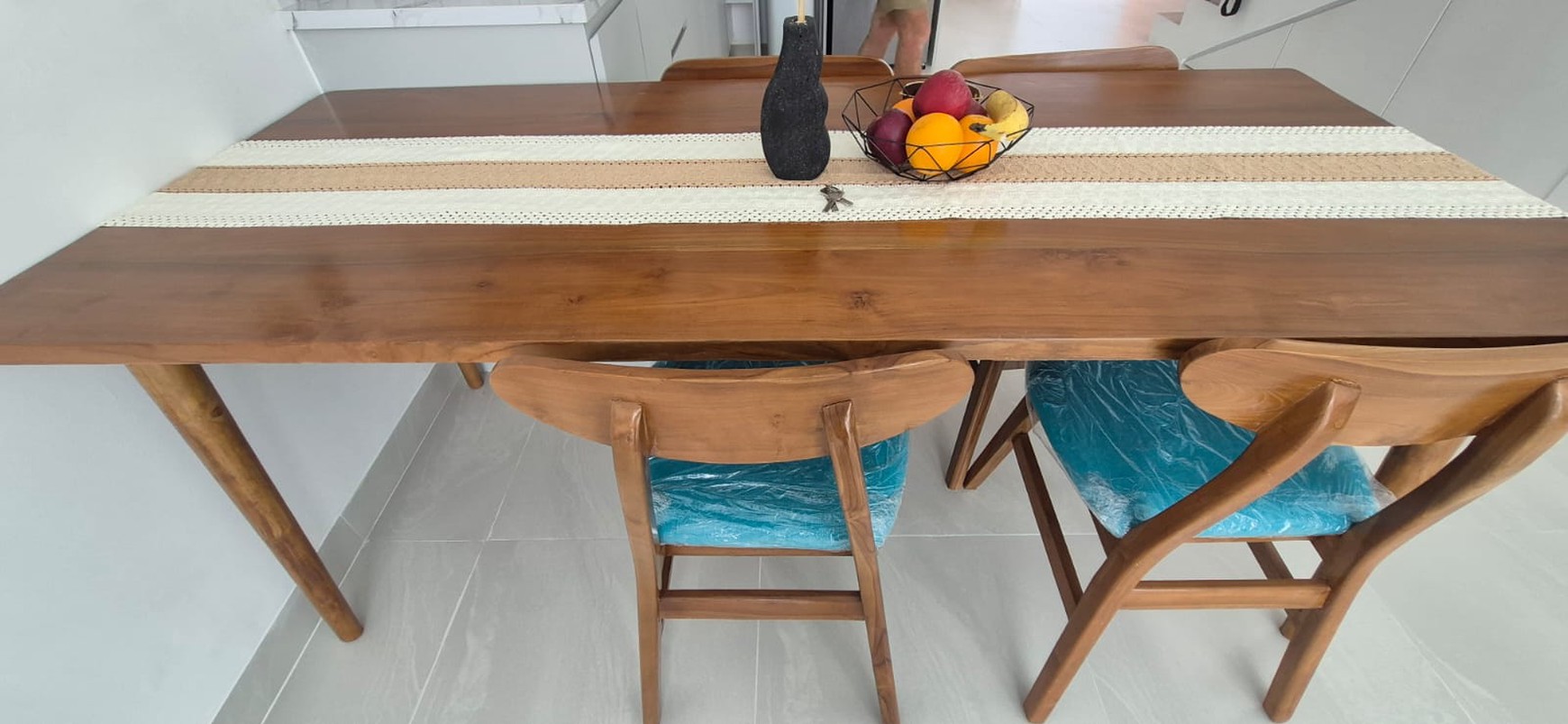 Leasehold - A modern townhouse takes simpliciy and serenity in Seminyak, Bali