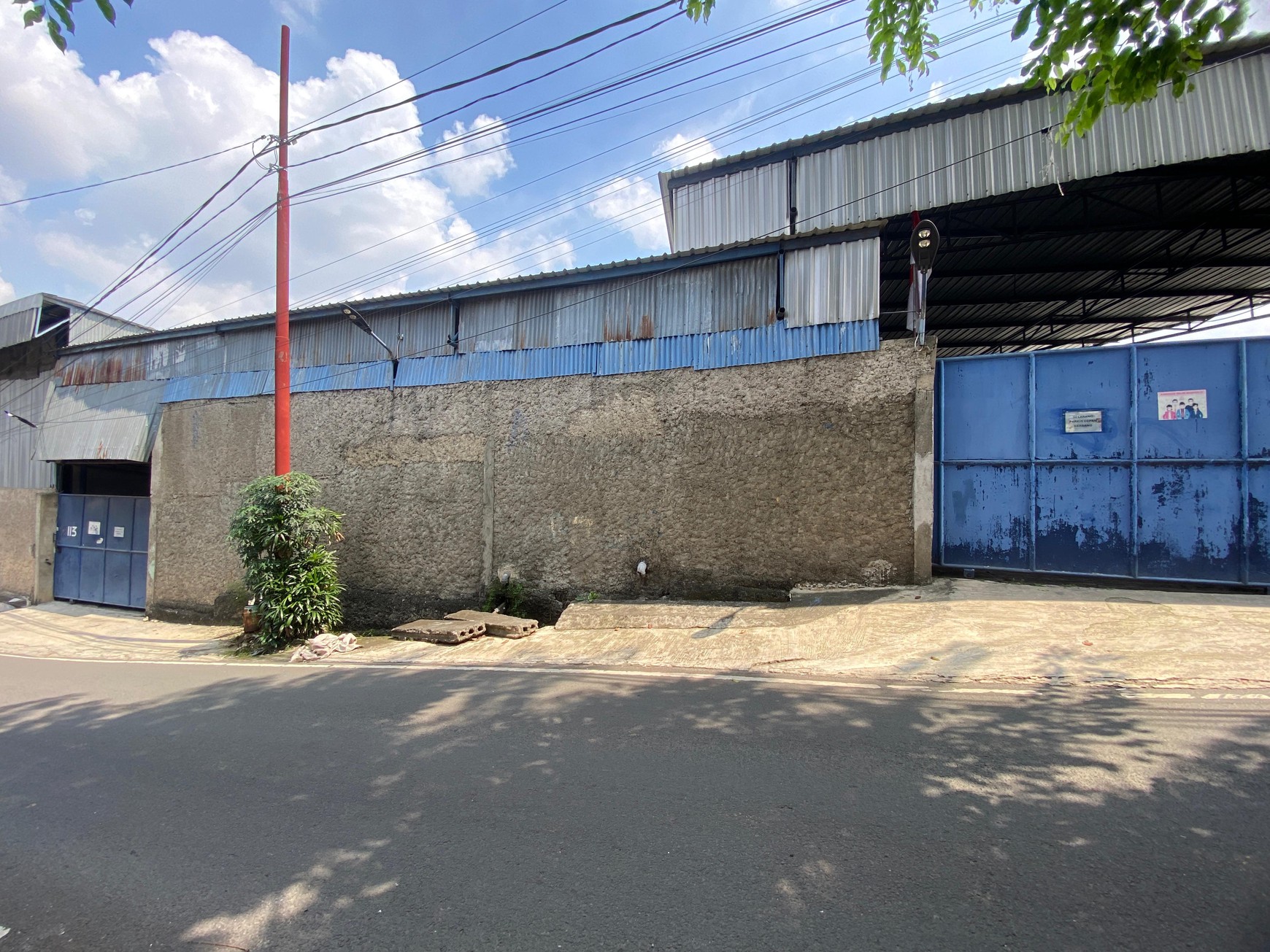 Workshop Multifungsi Luas di Cijantung Cocok untuk Produksi & Bisnis