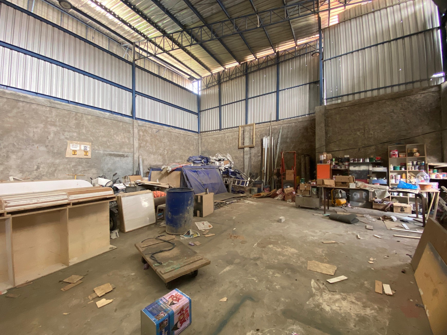 Workshop Multifungsi Luas di Cijantung Cocok untuk Produksi & Bisnis