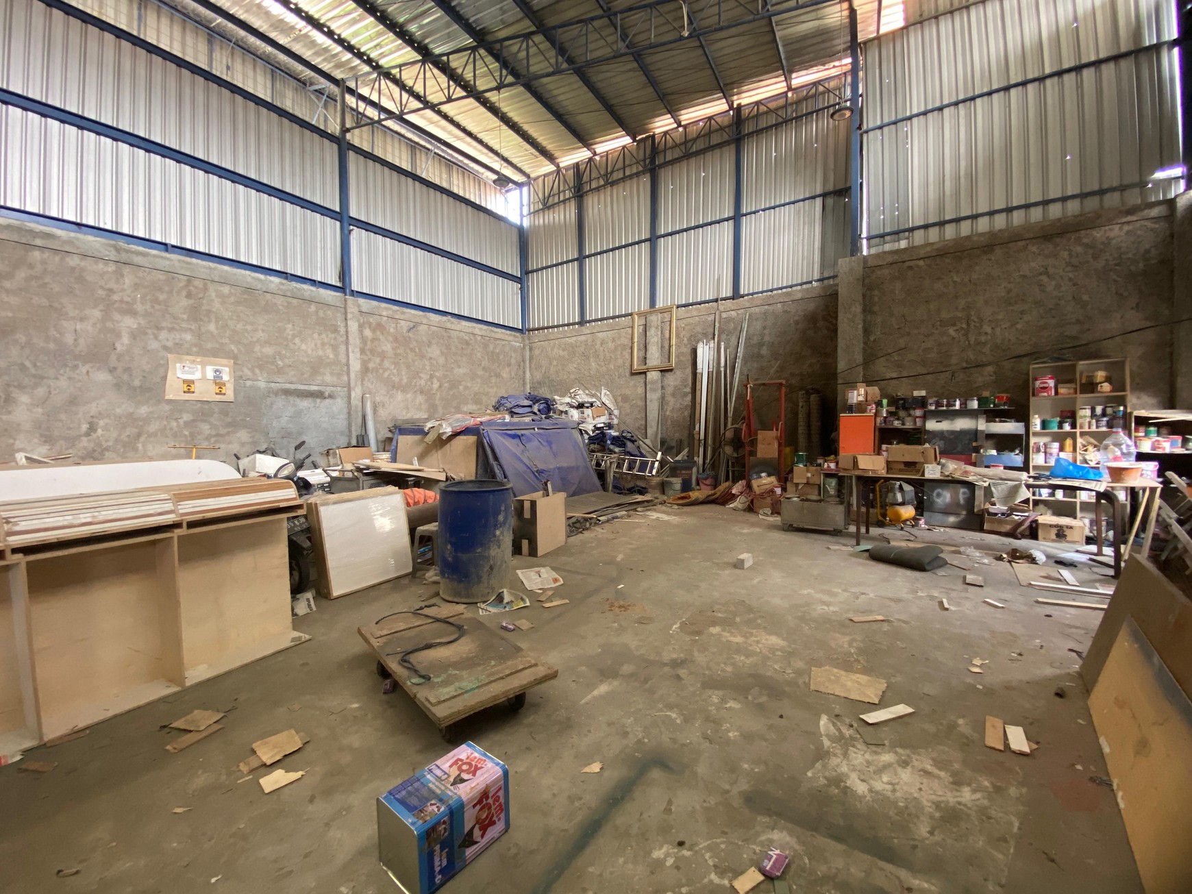 Workshop Multifungsi Luas di Cijantung Cocok untuk Produksi & Bisnis