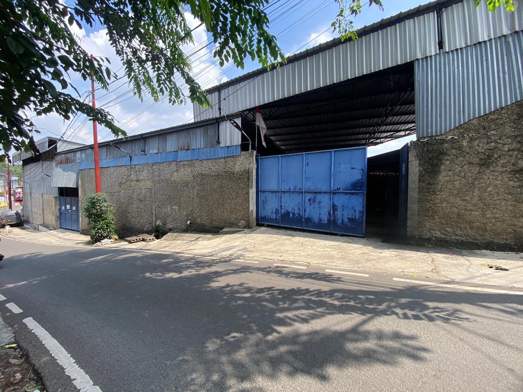 Workshop Multifungsi Luas di Cijantung Cocok untuk Produksi & Bisnis