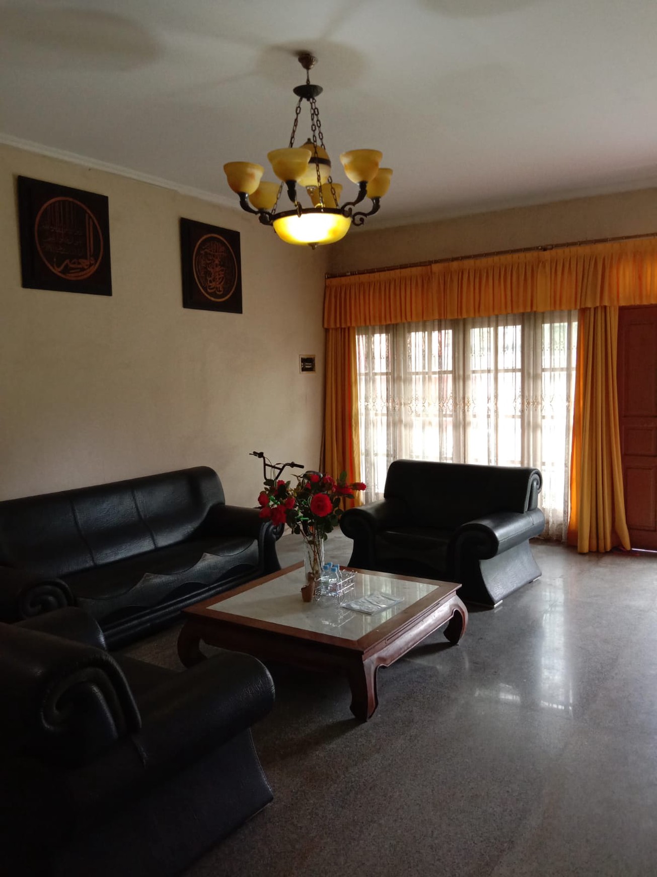 Rumah Hitung Tanah Area Cipete