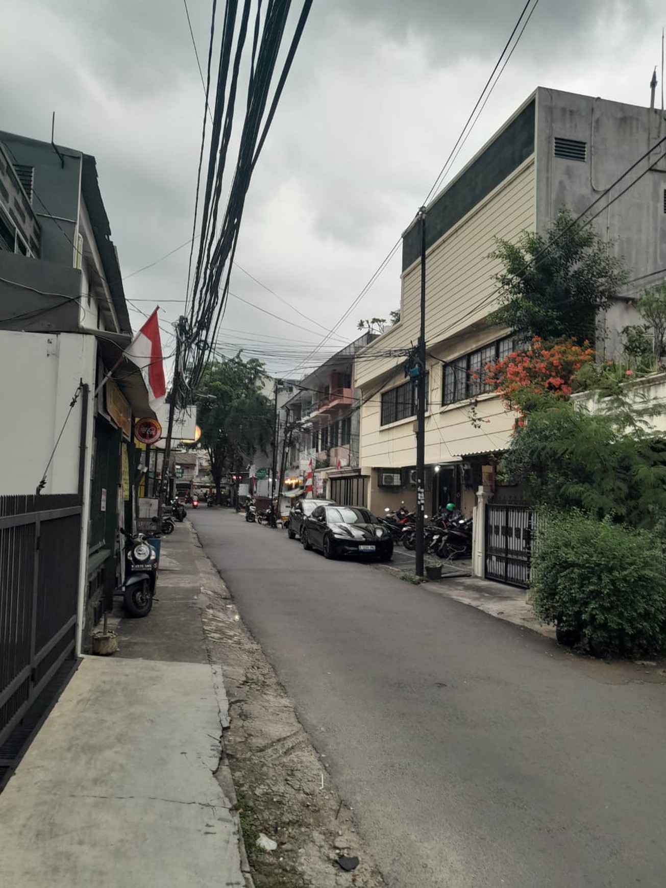 Rumah Hitung Tanah Area Cipete