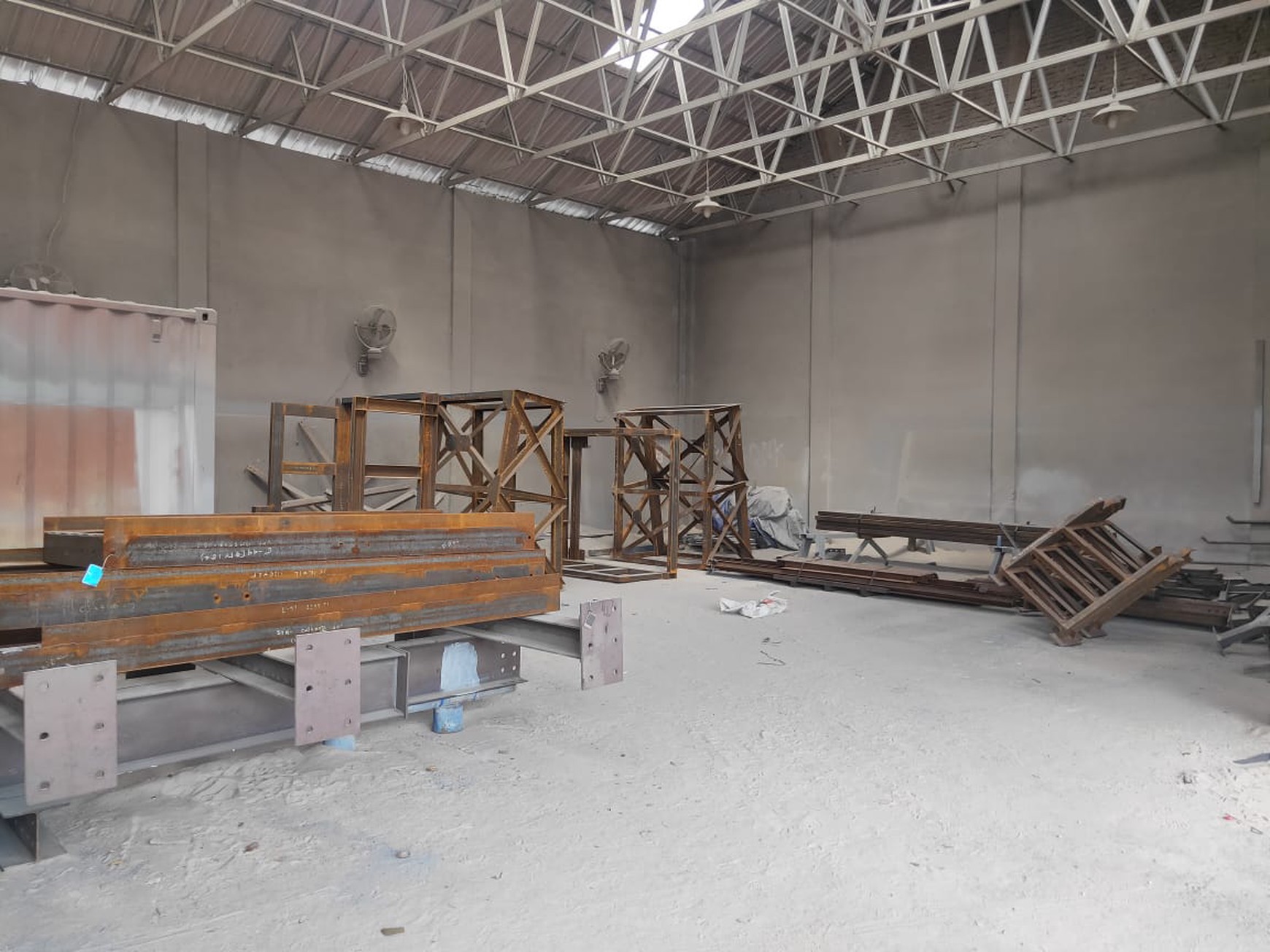 Kavling ada kantor 1 lantai dan Gudang , Harga Nego di Cilincing Marunda
