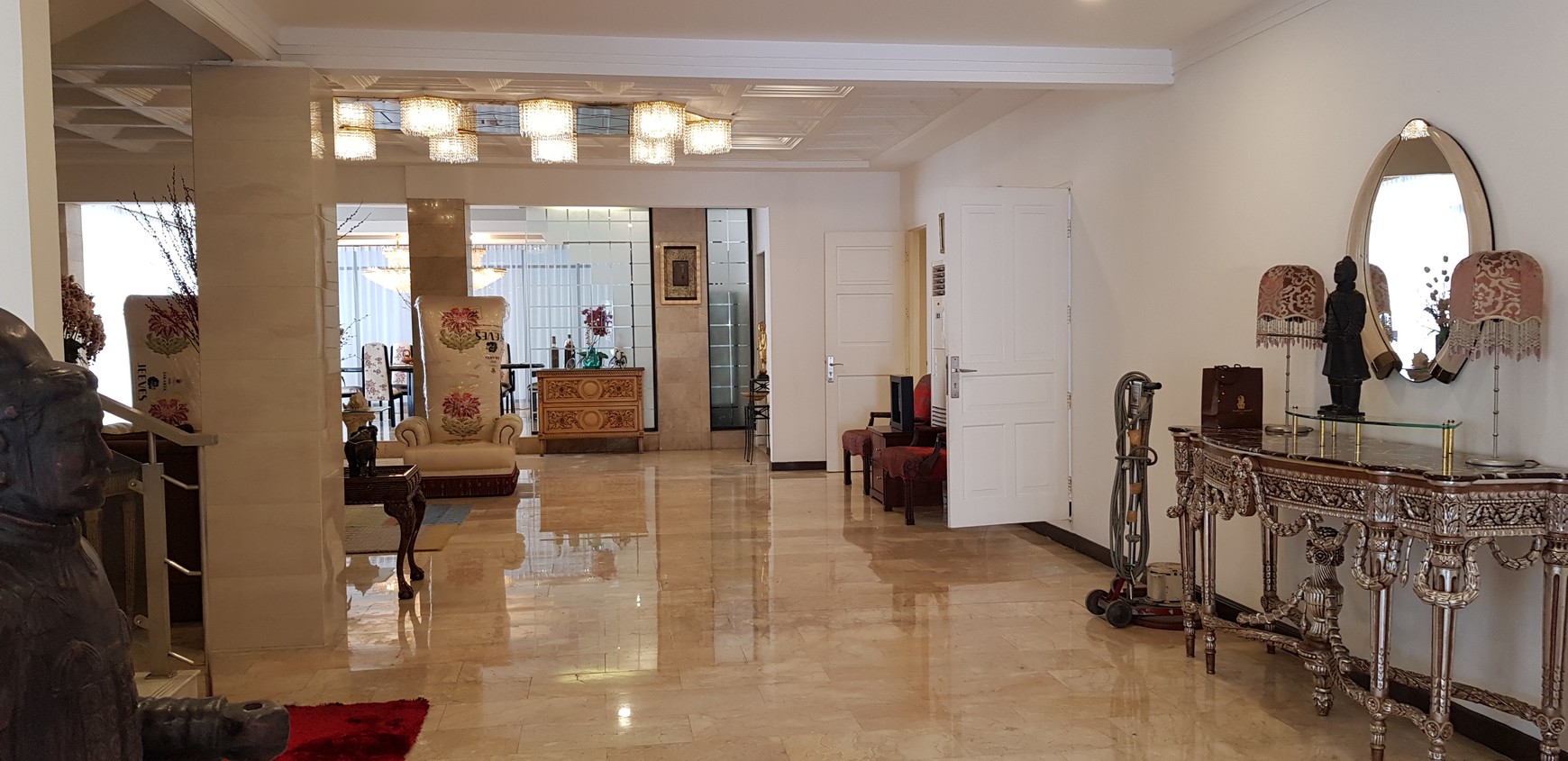 Rumah bagus disewakan di Menteng