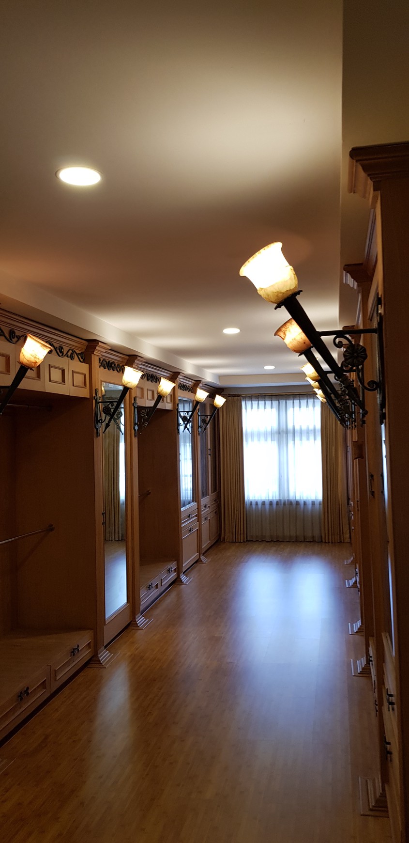 Rumah bagus disewakan di Menteng