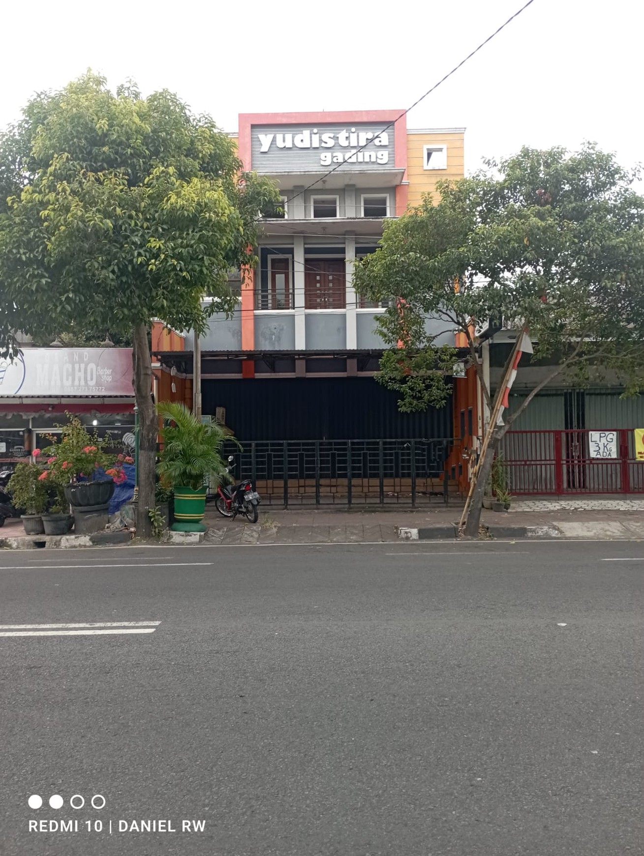 Ruko 2 Lantai Cocok Untuk Usaha/Kantor di Jl Mayjend Sutoyo Yogyakarta 