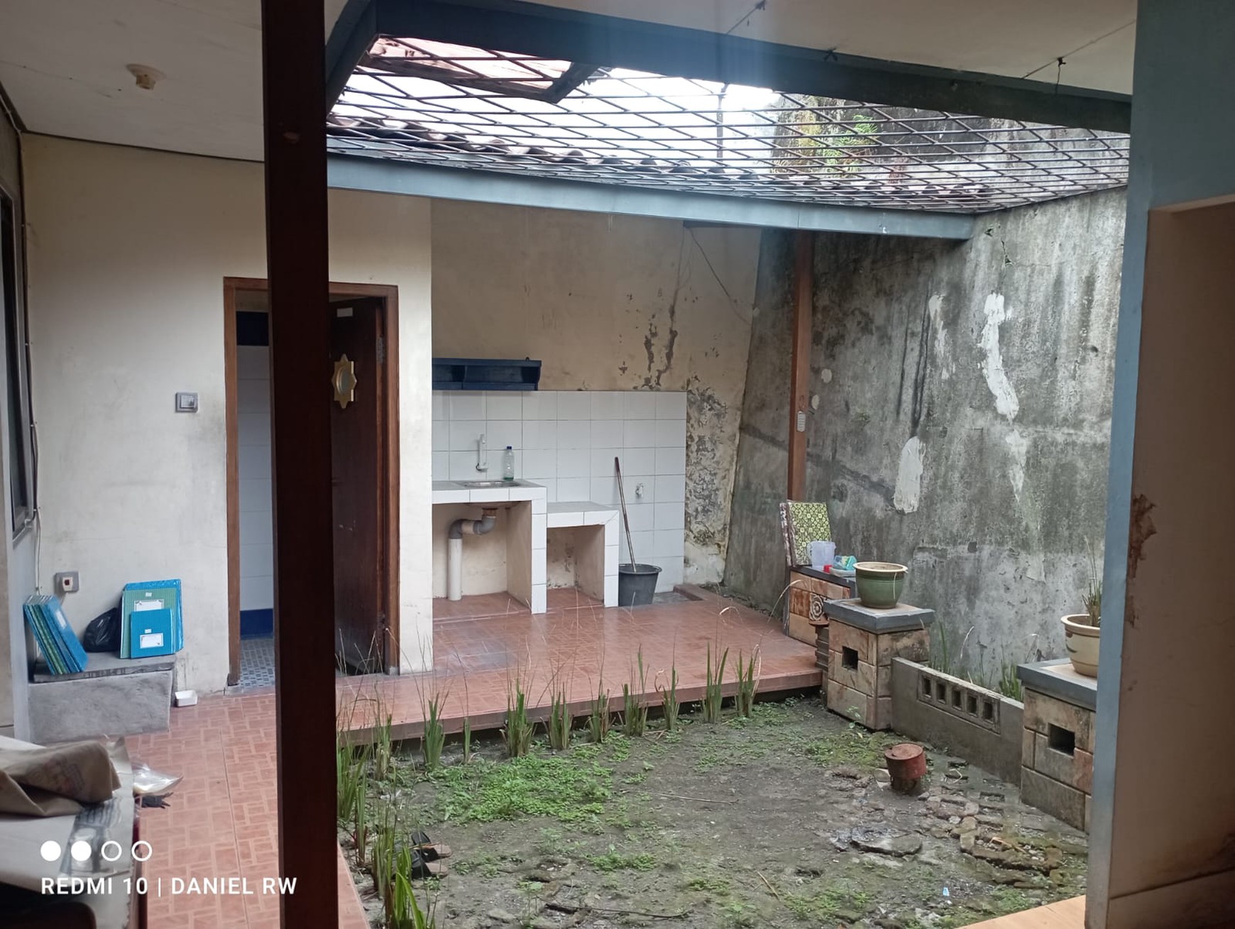 Ruko 2 Lantai Cocok Untuk Usaha/Kantor di Jl Mayjend Sutoyo Yogyakarta 