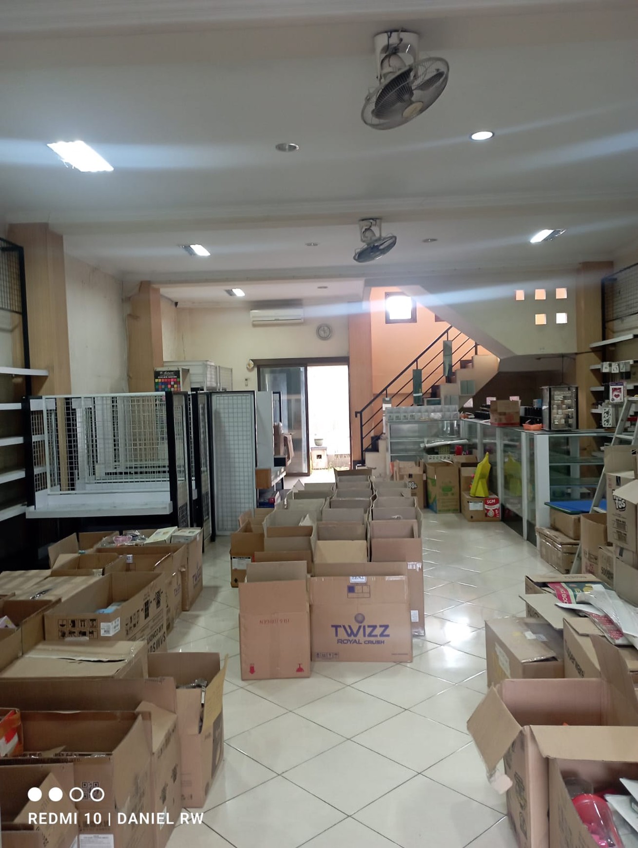 Ruko 2 Lantai Cocok Untuk Usaha/Kantor di Jl Mayjend Sutoyo Yogyakarta 