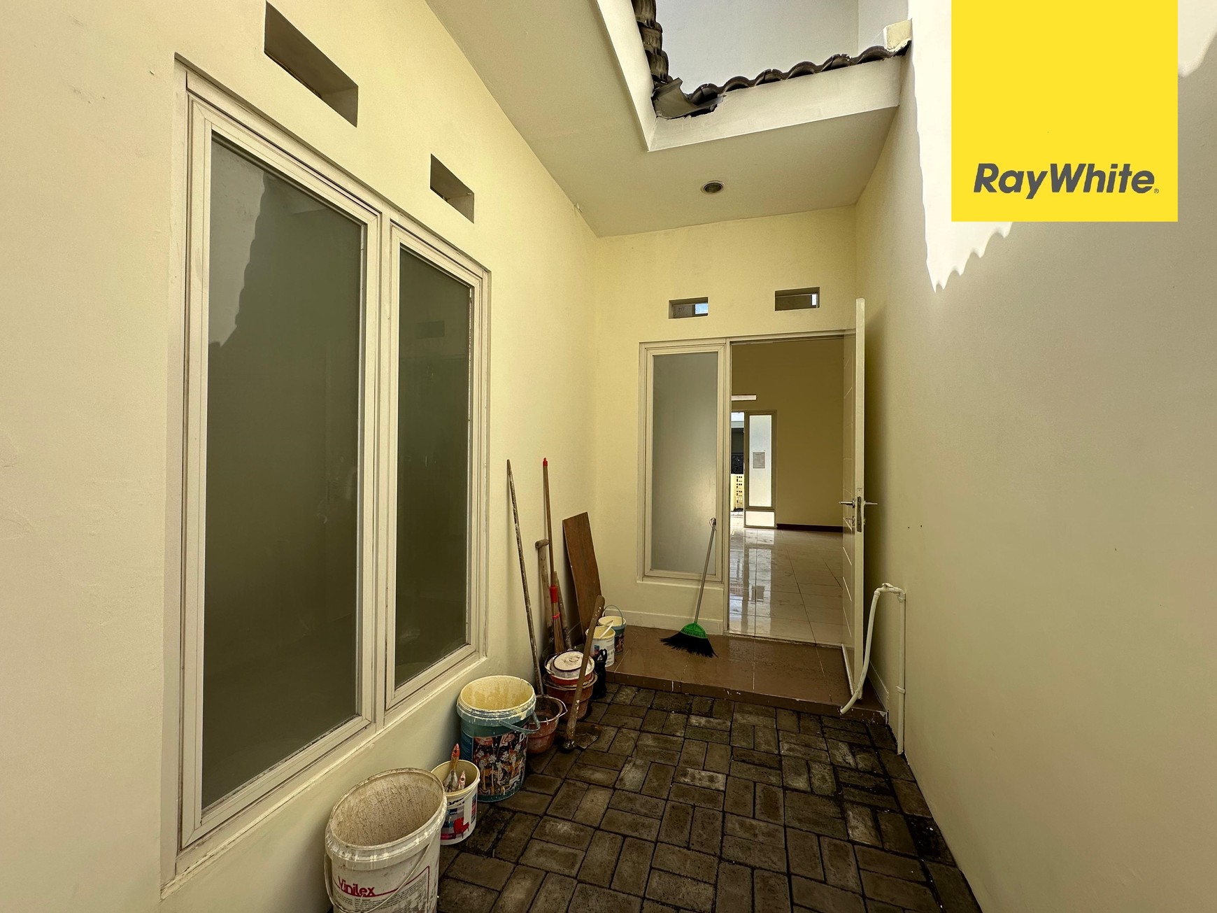 Rumah Dijual Di Puri Surya Jaya Valensia Icon Sidoarjo