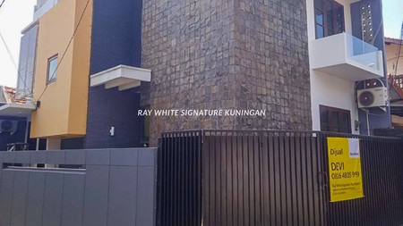Rumah Layak Huni di Jl Tebet Barat Dalam VI Cocok Untuk Kost