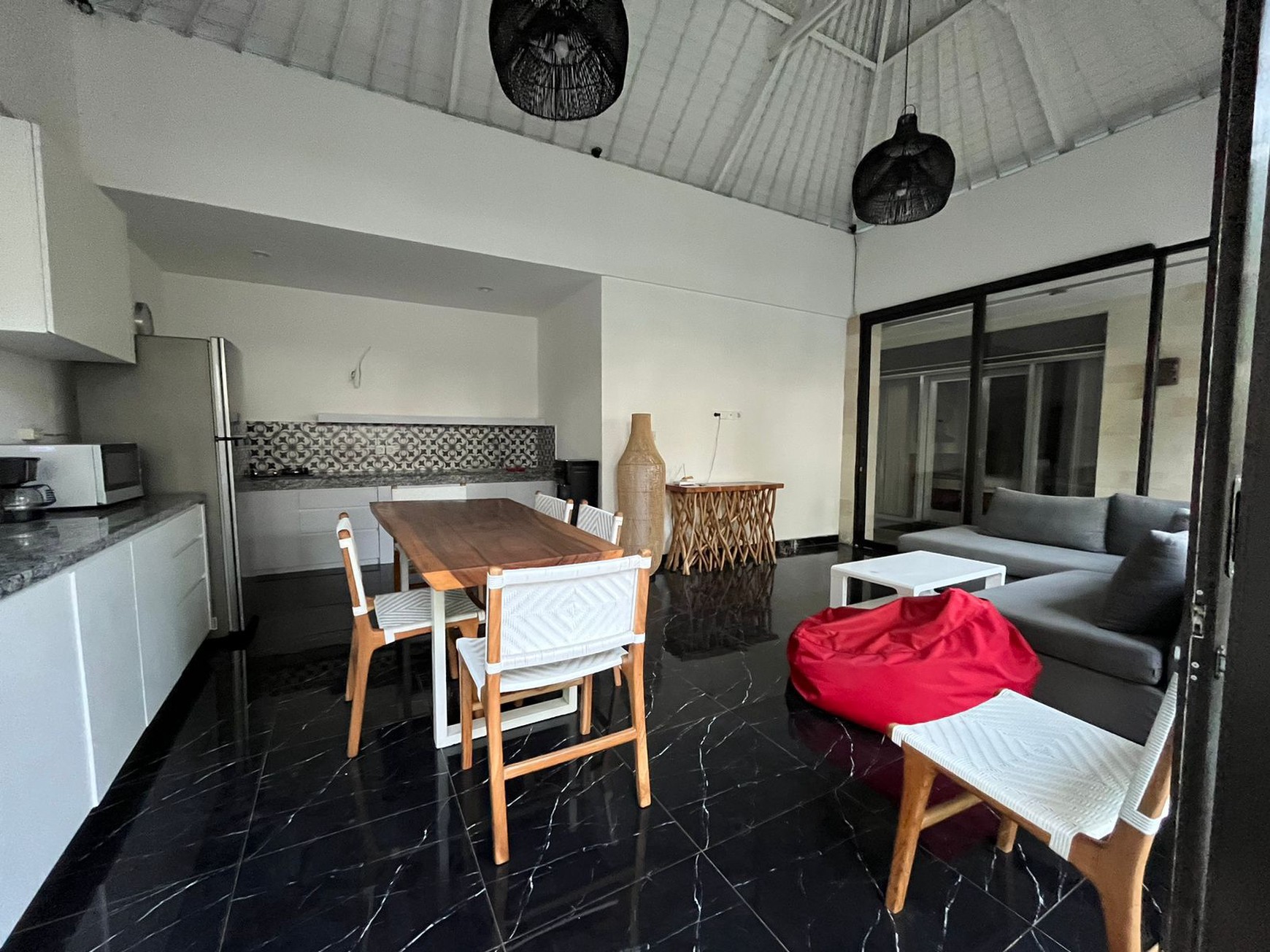 Villa Rental 3 Bedroom In Great Location Pererenan Canggu Bali