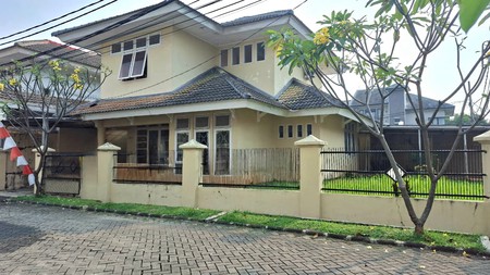 Dijual Rumah Siap Huni di Graha Bintaro dengan Luas 342 m2 dan Bangunan 200 m2 SHM Posisi HOOK