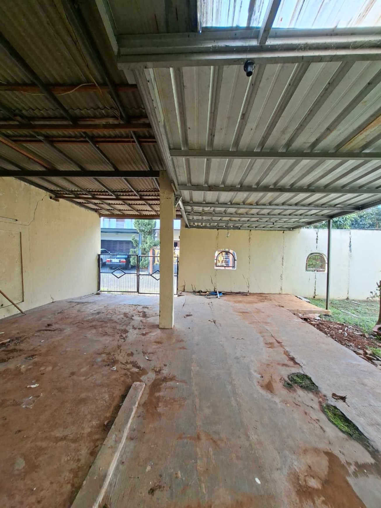 Dijual Rumah Siap Huni di Graha Bintaro dengan Luas 342 m2 dan Bangunan 200 m2 SHM Posisi HOOK
