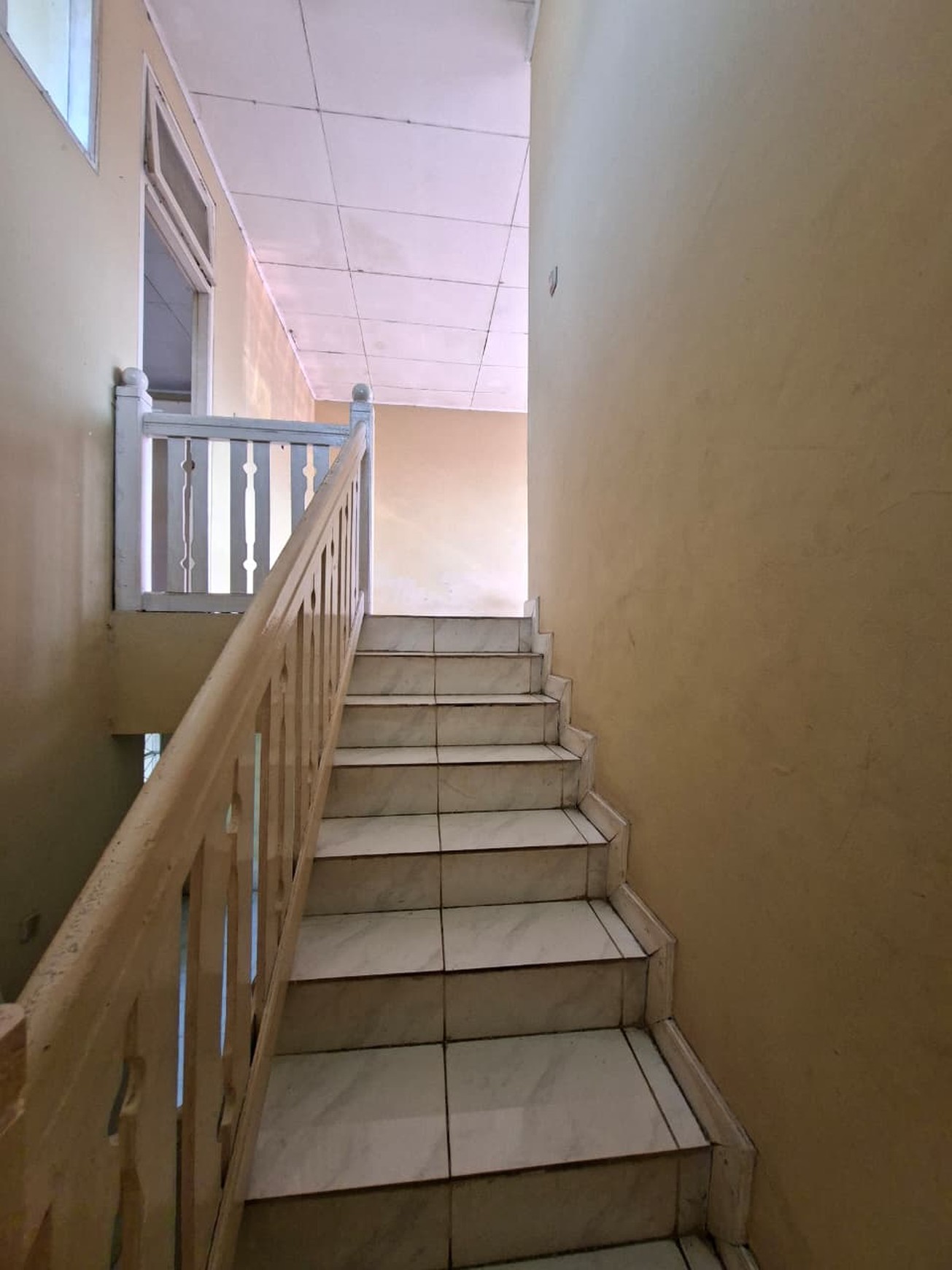 Dijual Rumah Siap Huni di Graha Bintaro dengan Luas 342 m2 dan Bangunan 200 m2 SHM Posisi HOOK