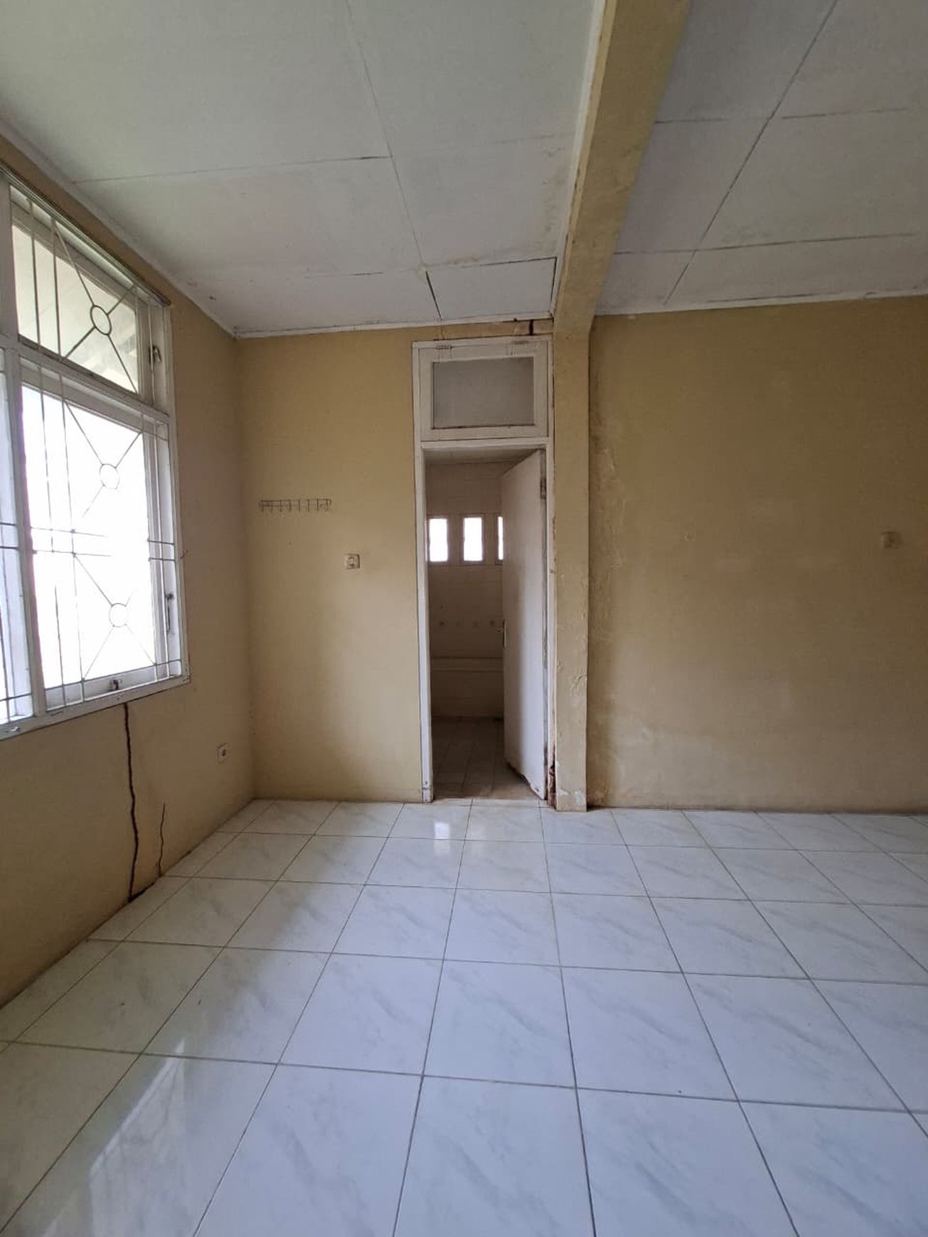 Dijual Rumah Siap Huni di Graha Bintaro dengan Luas 342 m2 dan Bangunan 200 m2 SHM Posisi HOOK