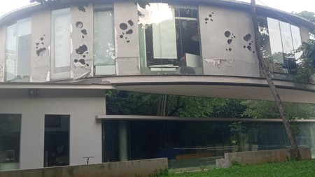 Kantor  Siap Huni Harga di Bawah NJOP Lokasi Strategis daerah Prime di Kemang 