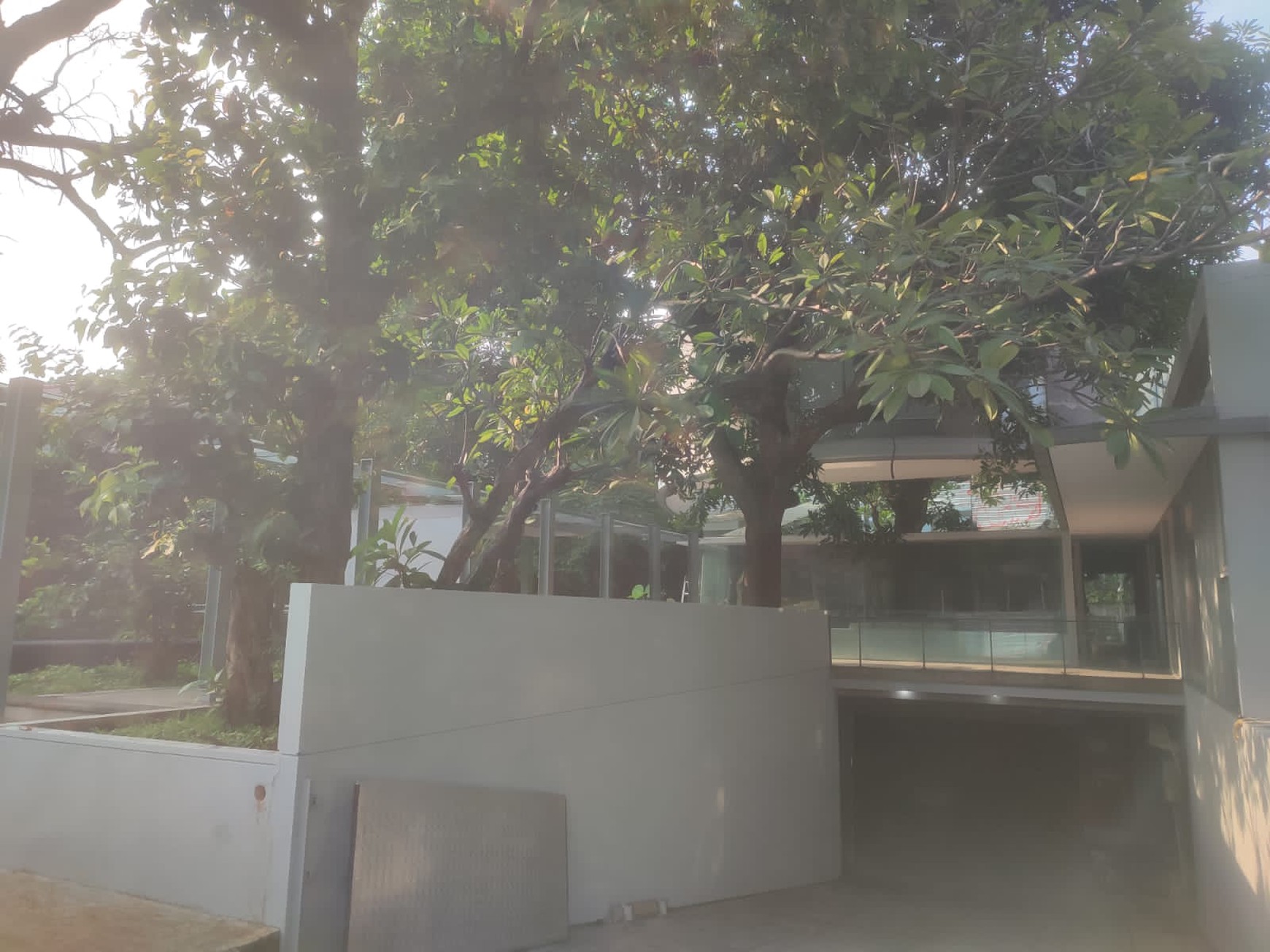 Kantor  Siap Huni Harga di Bawah NJOP Lokasi Strategis daerah Prime di Kemang 