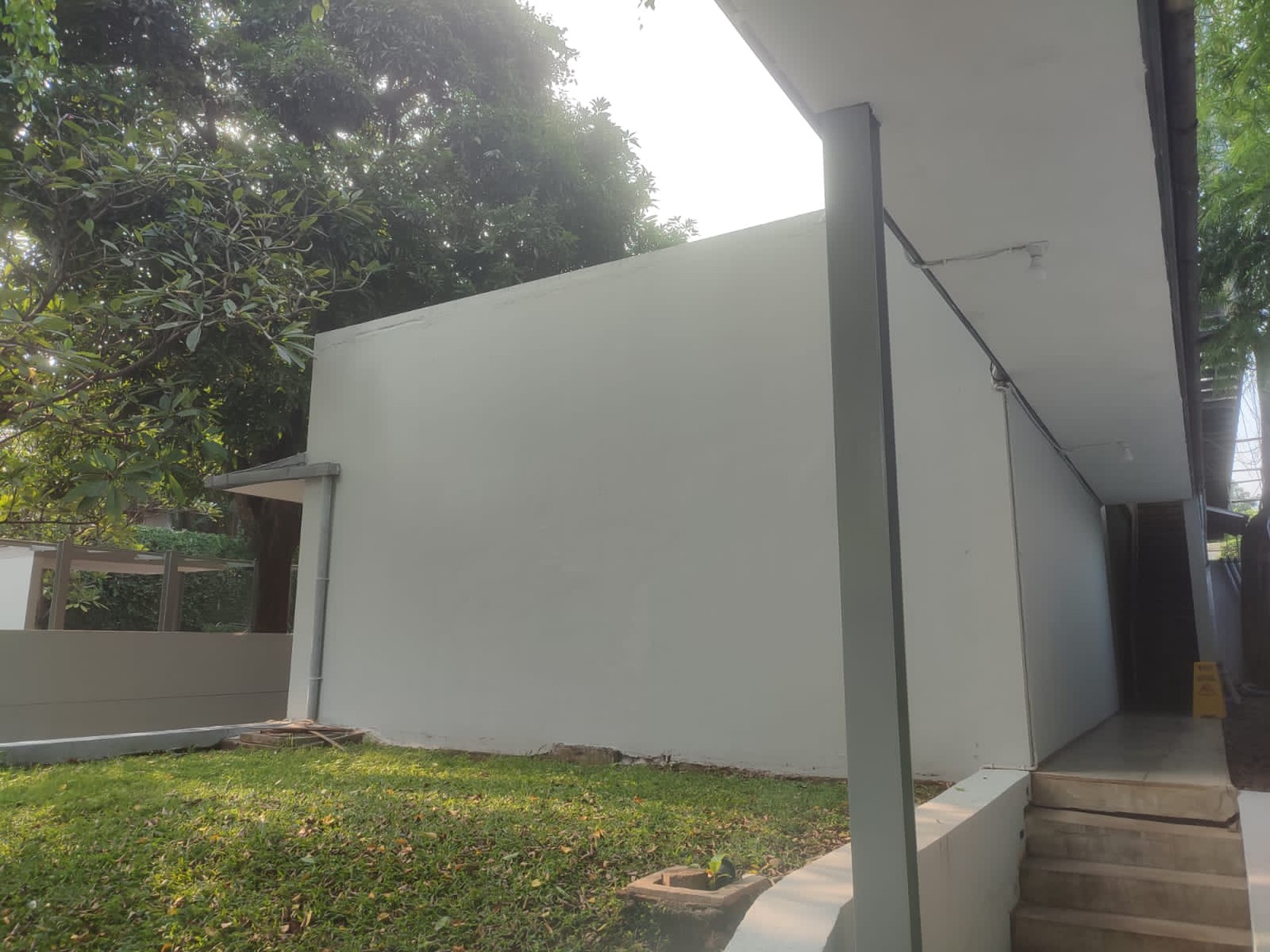 Kantor  Siap Huni Harga di Bawah NJOP Lokasi Strategis daerah Prime di Kemang 