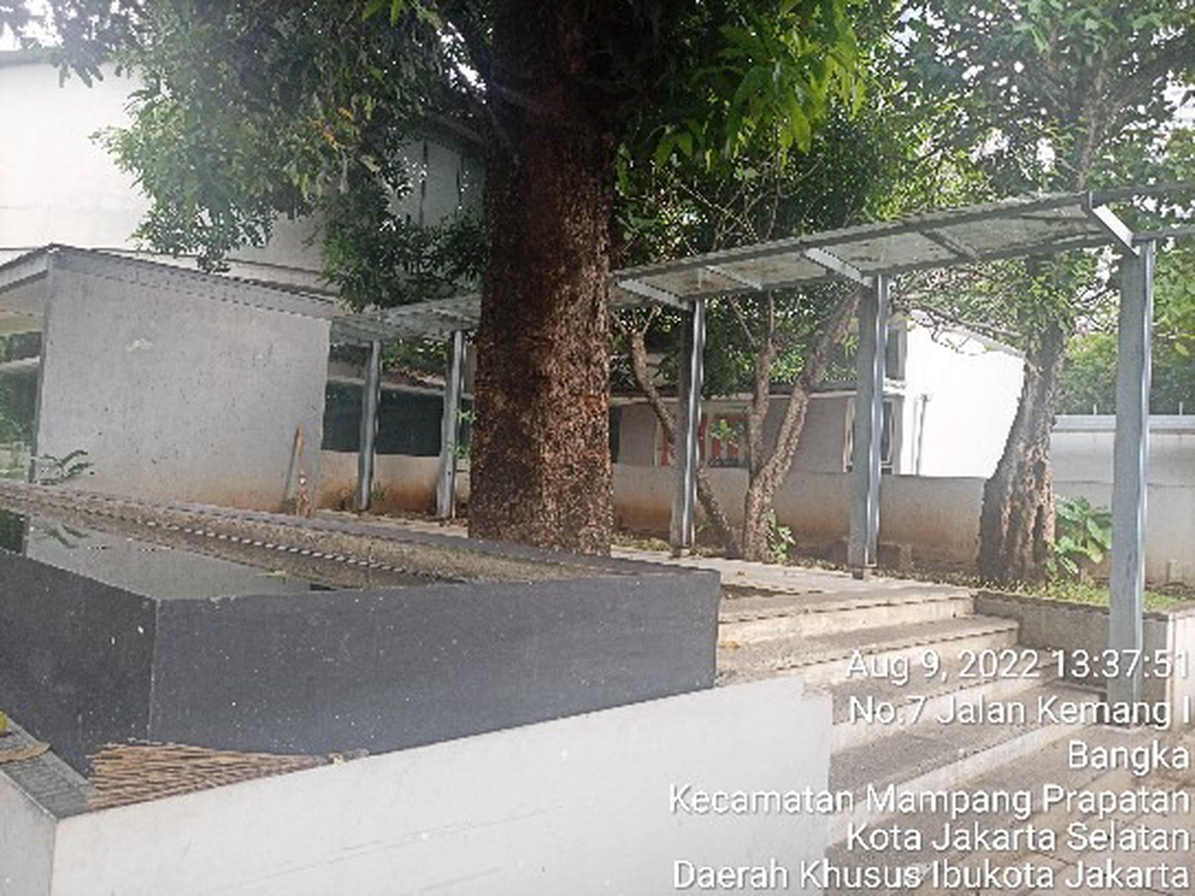 Kantor  Siap Huni Harga di Bawah NJOP Lokasi Strategis daerah Prime di Kemang 