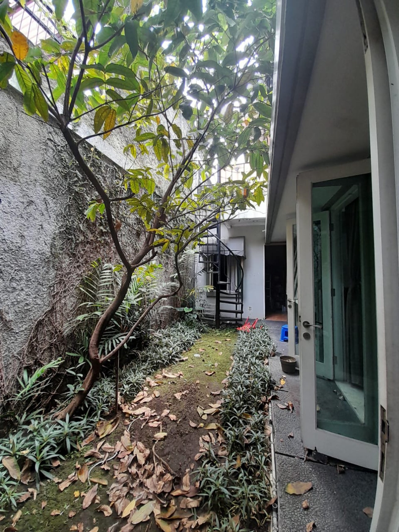 Disewa Rumah 2 Lantai Lokasi Di Cempaka Putih, Jakarta Pusat