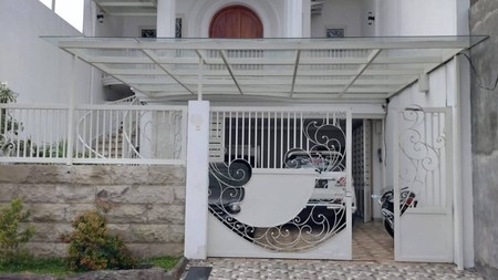 Dijual Rumah Surabaya Pusat Kota Jalan Petemon - Full Furnished Plus Ada Kolam Renang - Garasi Carport Masuk 4 Mobil Dekat Jalan Tidar, Bubutan, Kedung Doro , Arjuno