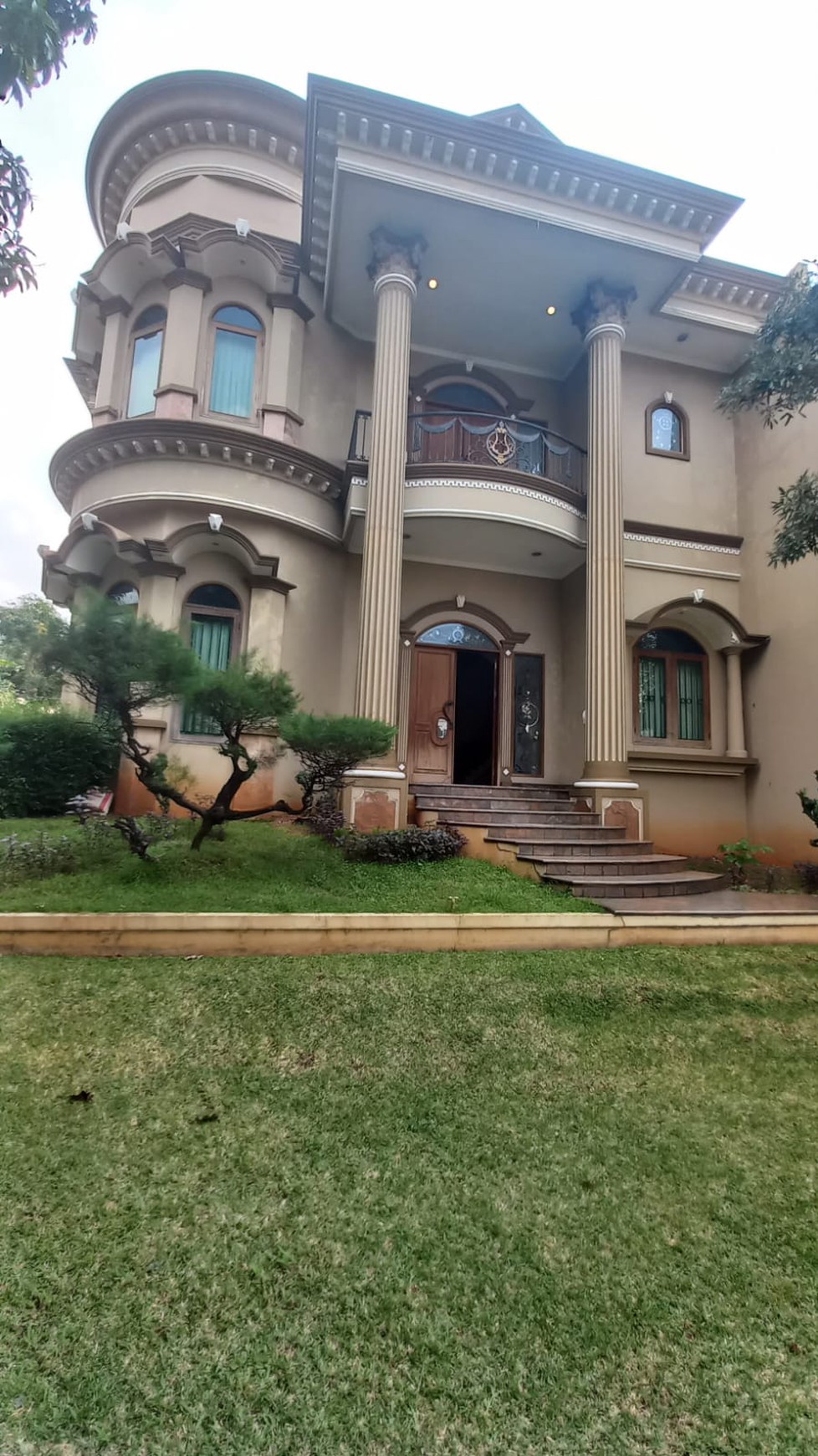 Dijual Rumah 2 Lantai Lokasi Di Bintaro Sektor 9, Tangerang Selatan