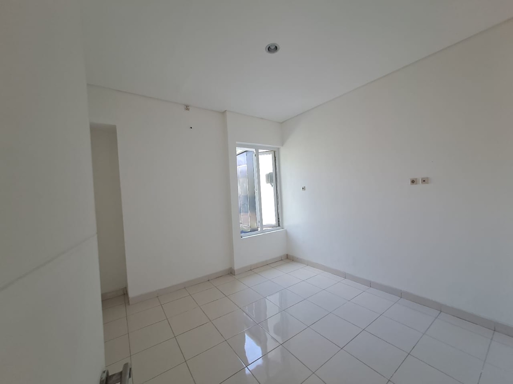 Rumah Modern Minimalis, di Citragran Cibubur dekat Kota Wisata, Sentul City