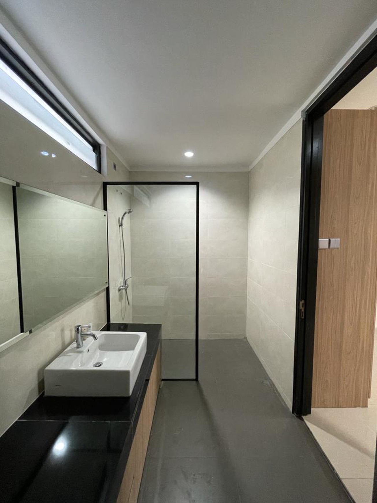 Rumah Mewah Asri dan Nyaman di Kebayoran Bintaro / Luxury and Comfort House in Kebayoran Bintaro FOR SALE / FOR RENT