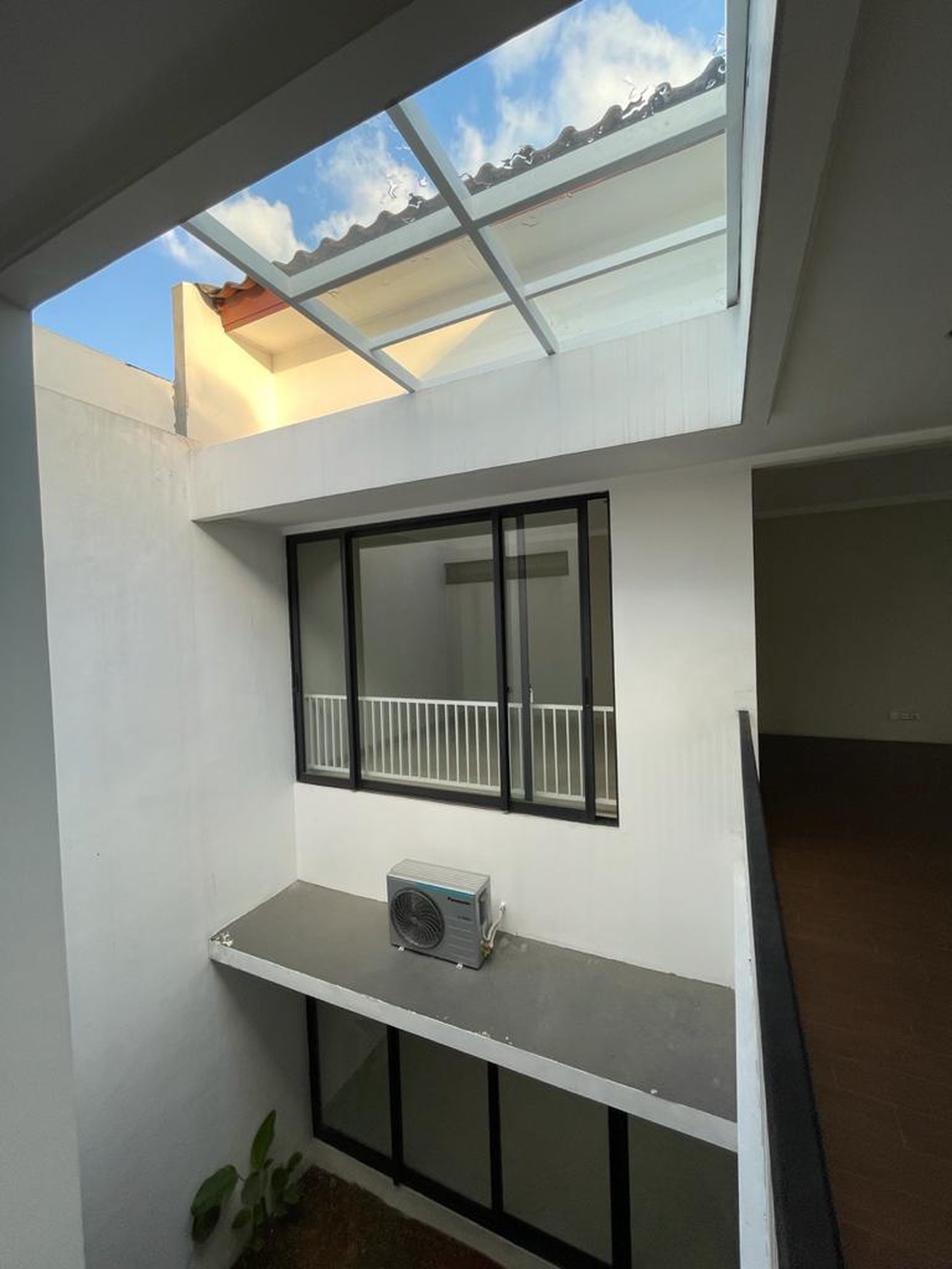 Rumah Mewah Asri dan Nyaman di Kebayoran Bintaro / Luxury and Comfort House in Kebayoran Bintaro FOR SALE / FOR RENT