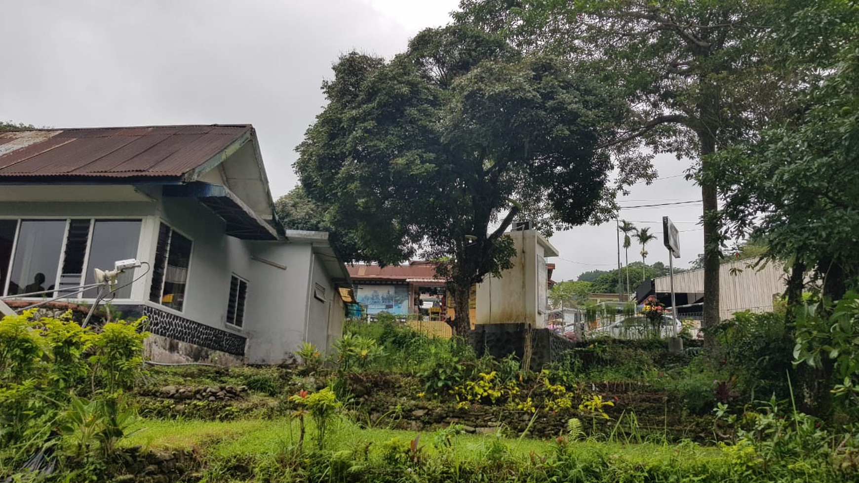 Rumah Villa Di Batu Raden, hitung tanah Lokasi Bagus View Kota